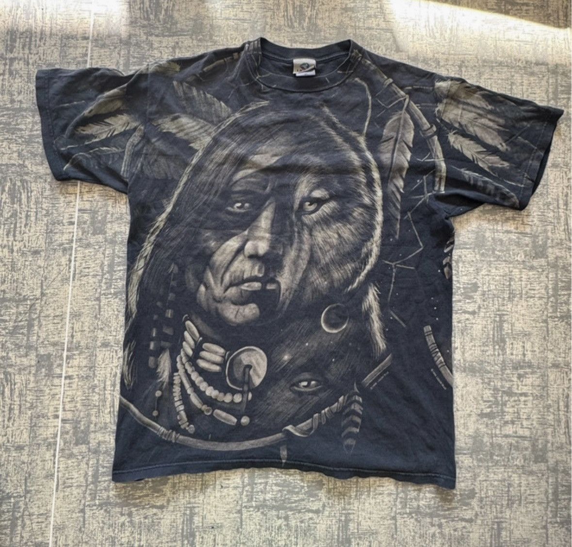Band Tees × Liquid Blue × Vintage Vintage 1993 Liquid Blue Indian Chief Wolf Over print Tee Size US L / EU 52-54 / 3 - 1 Thumbnail