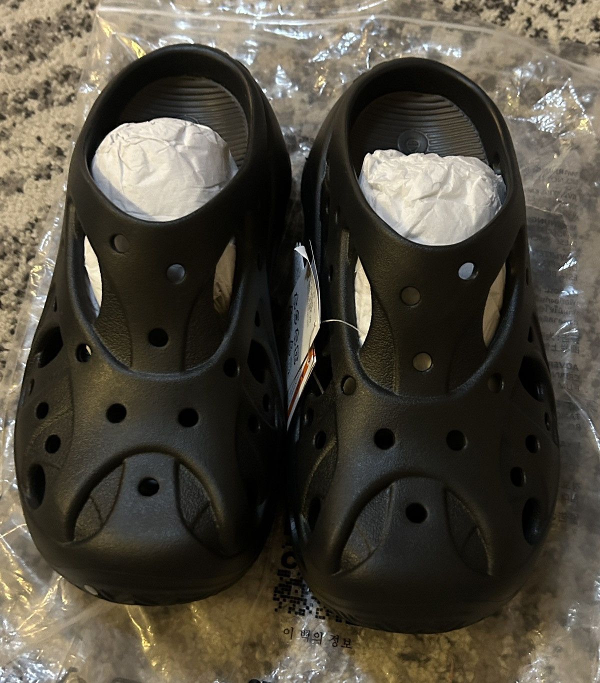 Crocs Crocs Caged Clog Black Women size 8 Size US 8 / IT 38 - 4 Thumbnail