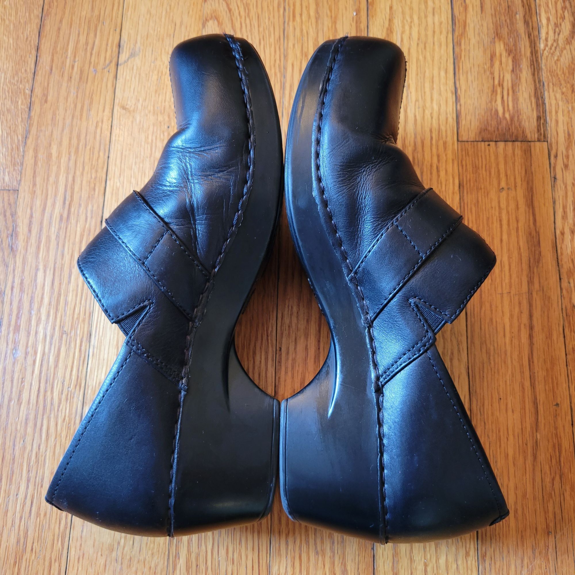 Dansko Dansko Black Leather Buckle Clogs 40 Comfort Shoes Chunky TA Size US 10 / IT 40 - 7 Thumbnail