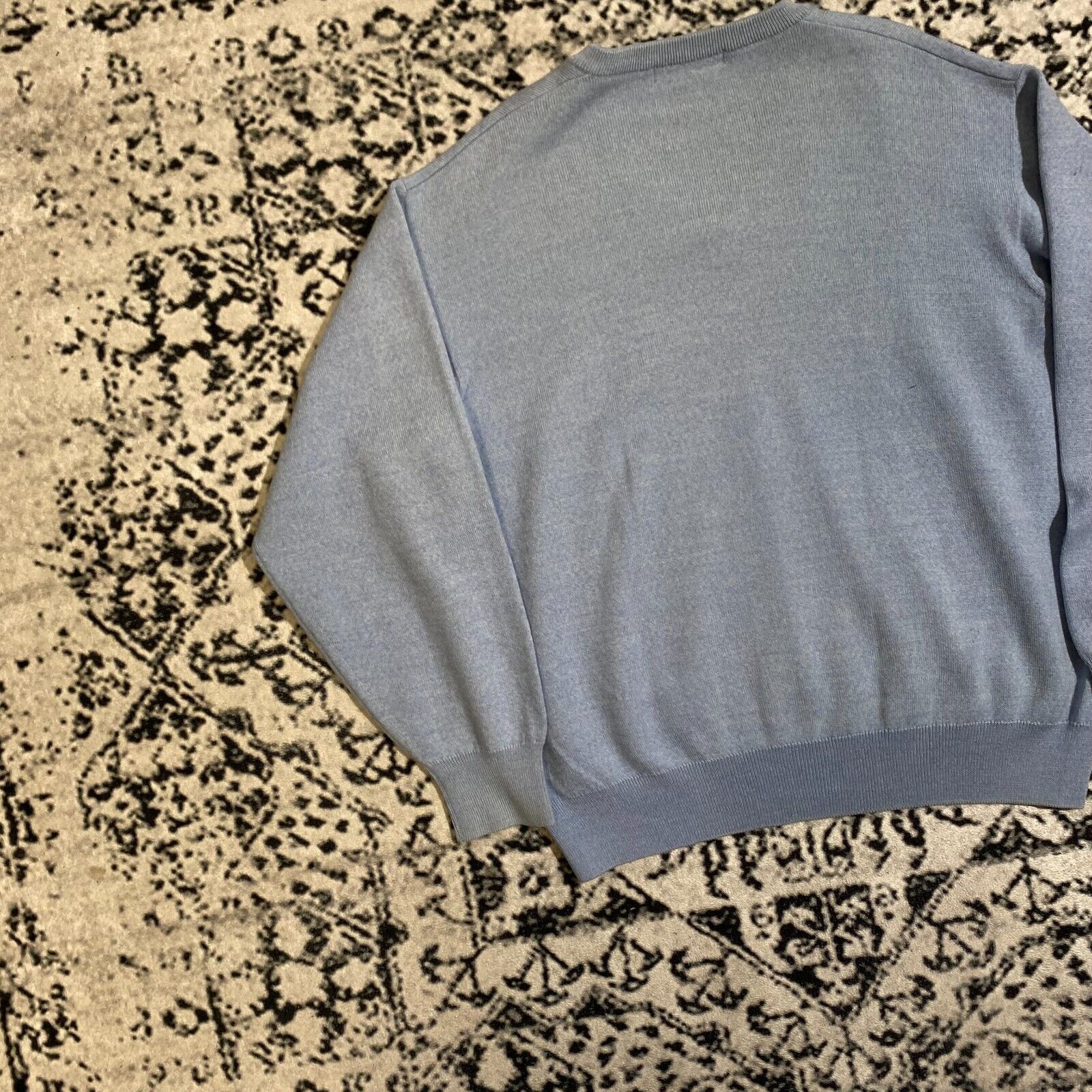 Burberry Vintage Burberry Baby Blue Wool Sweater Size S London 90s Size US S / EU 44-46 / 1 - 12 Thumbnail