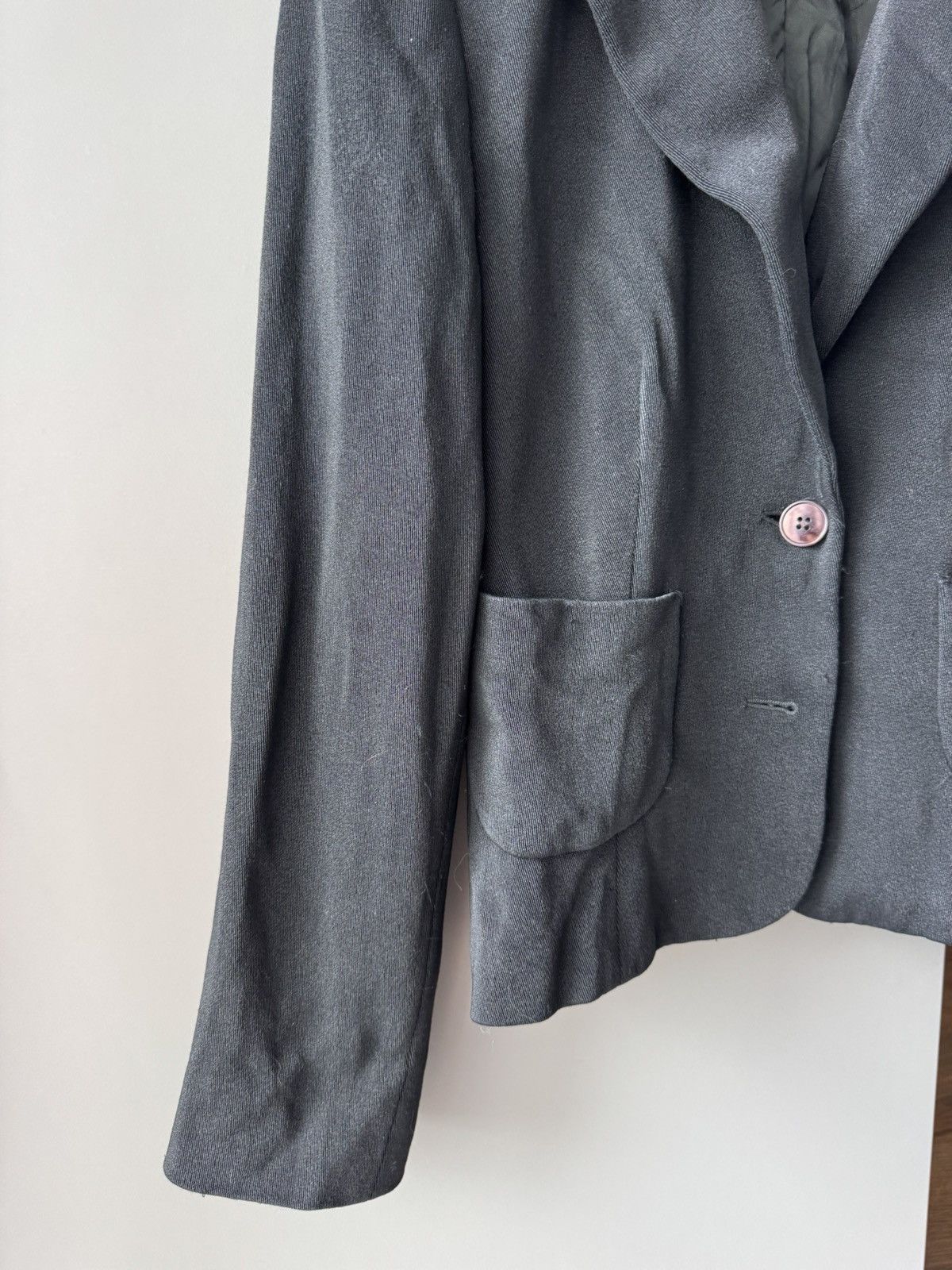Giorgio Armani Asymmetric Button Stand Collar wool Crepe Peplum Blazer Size M / US 6-8 / IT 42-44 - 2 Thumbnail