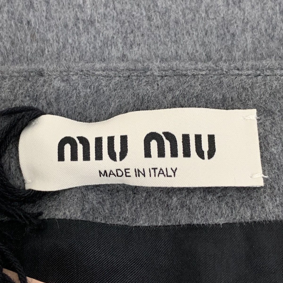 Miu Miu Miu Miu 22FW Grey Letter Embroidery Wool Casual Skirt K26WX Size 26" / US 2 / IT 38 - 5 Thumbnail