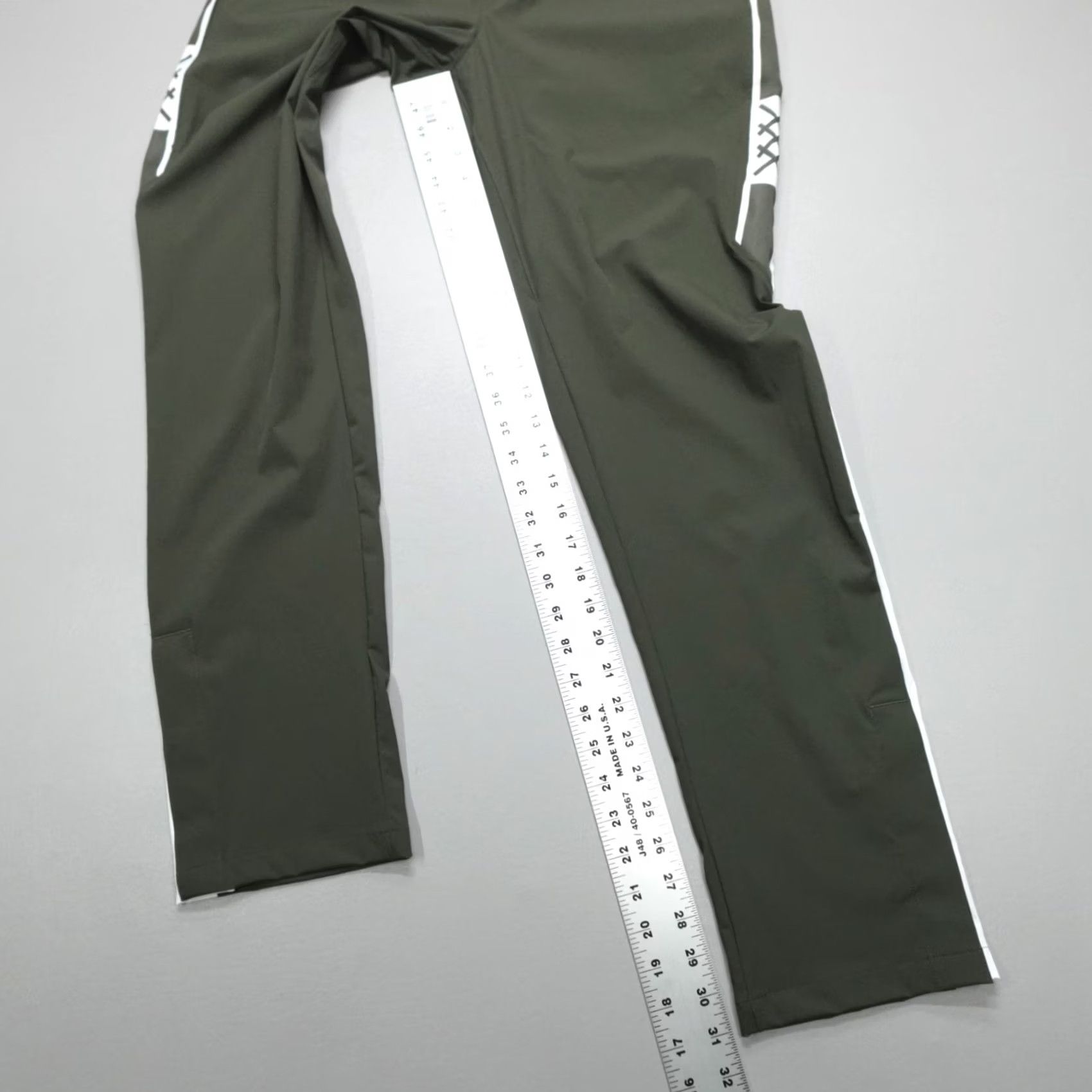 Rhone Rhone Track Pant 31" Inseam Size S Relaxed Fit Lightweight Performance Pants Men Dark Moss Size US 29 - 6 Thumbnail