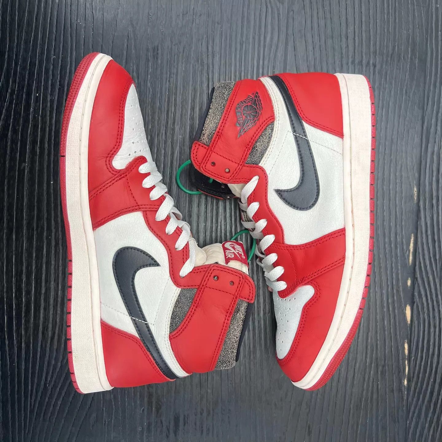 Nike Air Jordan 1 Distressed Chicago Size 43 New Box Size US 10 / EU 43 - 2 Thumbnail