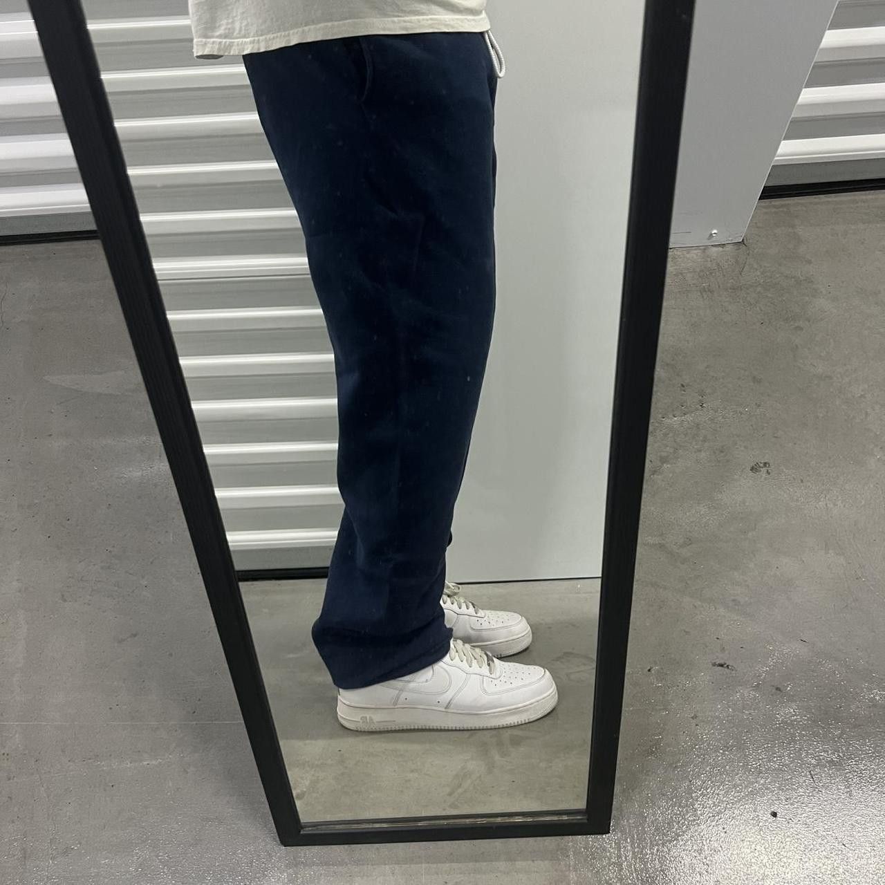 Vintage Vintage Y2K/2000s Navy Blue Sweatpants with adjustable waistband drawstrings and pockets! Size US 34 / EU 50 - 1 Thumbnail
