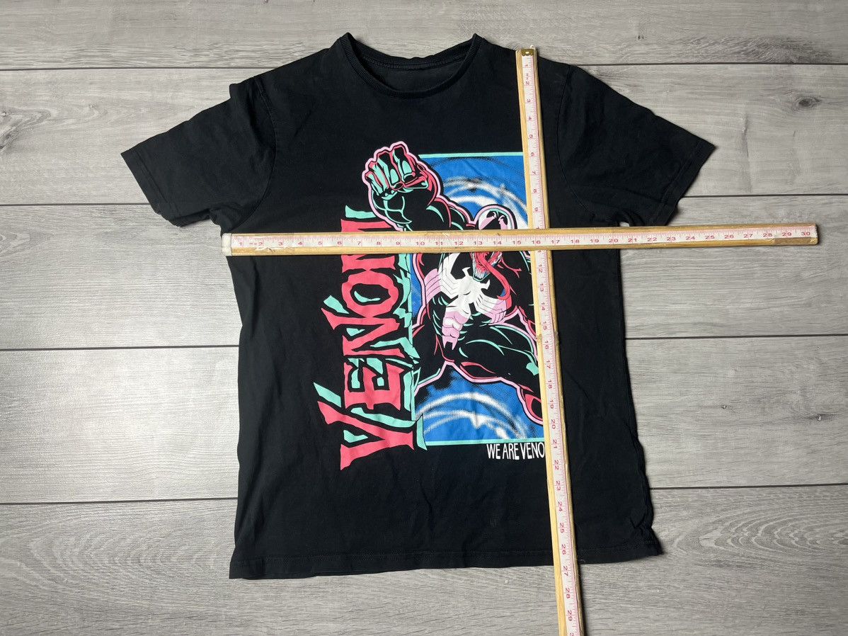 DC Comics Marvel Comics Venom movie Tshirt size Large Size US L / EU 52-54 / 3 - 5 Thumbnail