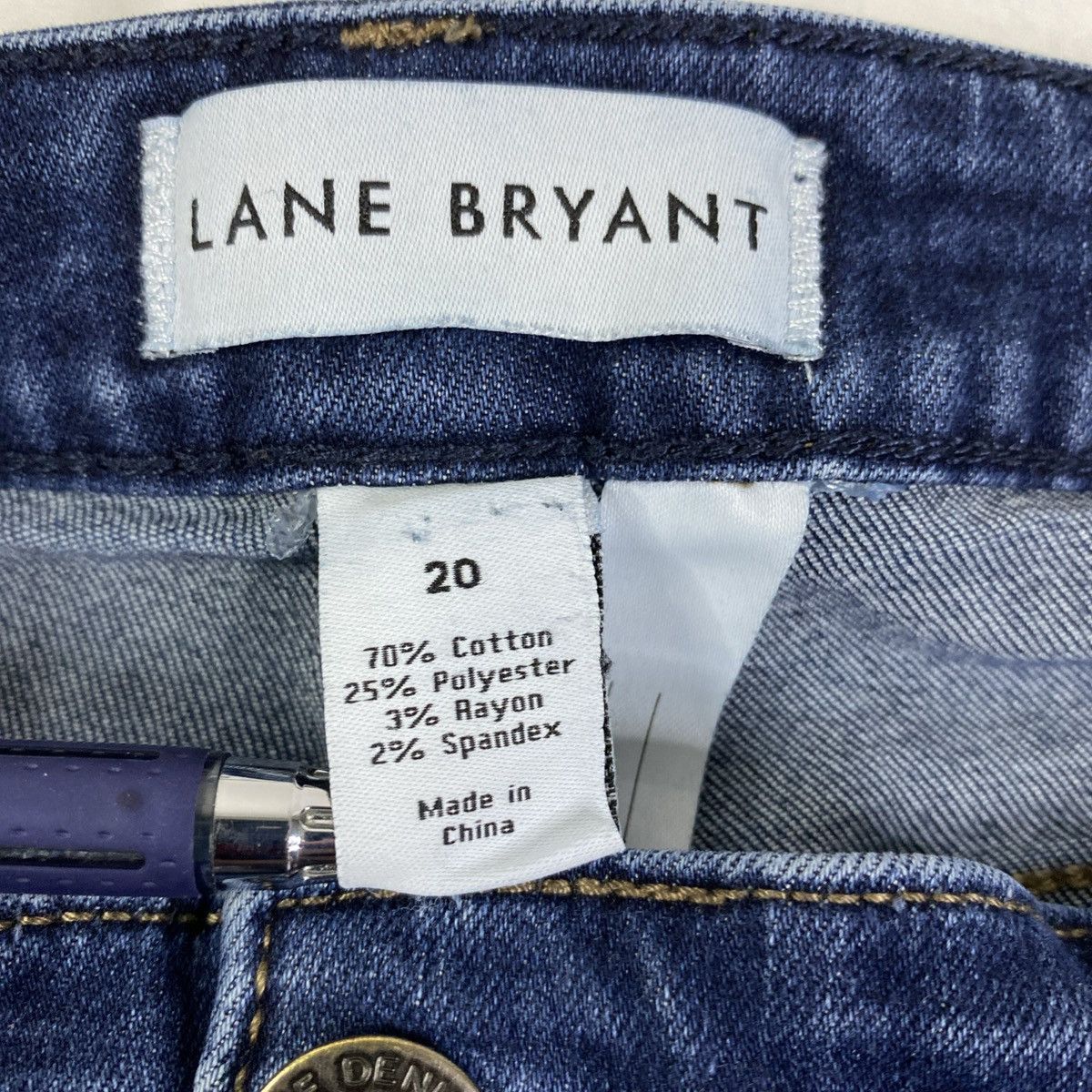 Other Lane Bryant Jeans Women's Plus Sz 20 Capri Stretch EUC Size 42" / US 20 - 7 Thumbnail