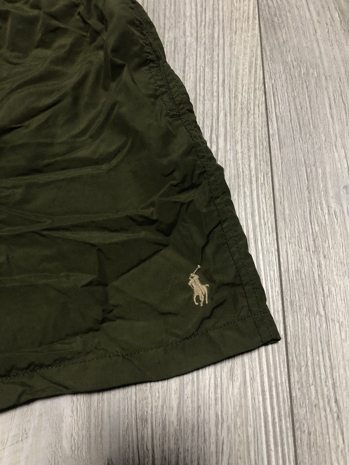 Vintage Vintage 90s Polo Ralph Lauren Nylon Khaki Shorts Casual Hype Size US 32 / EU 48 - 2 Thumbnail