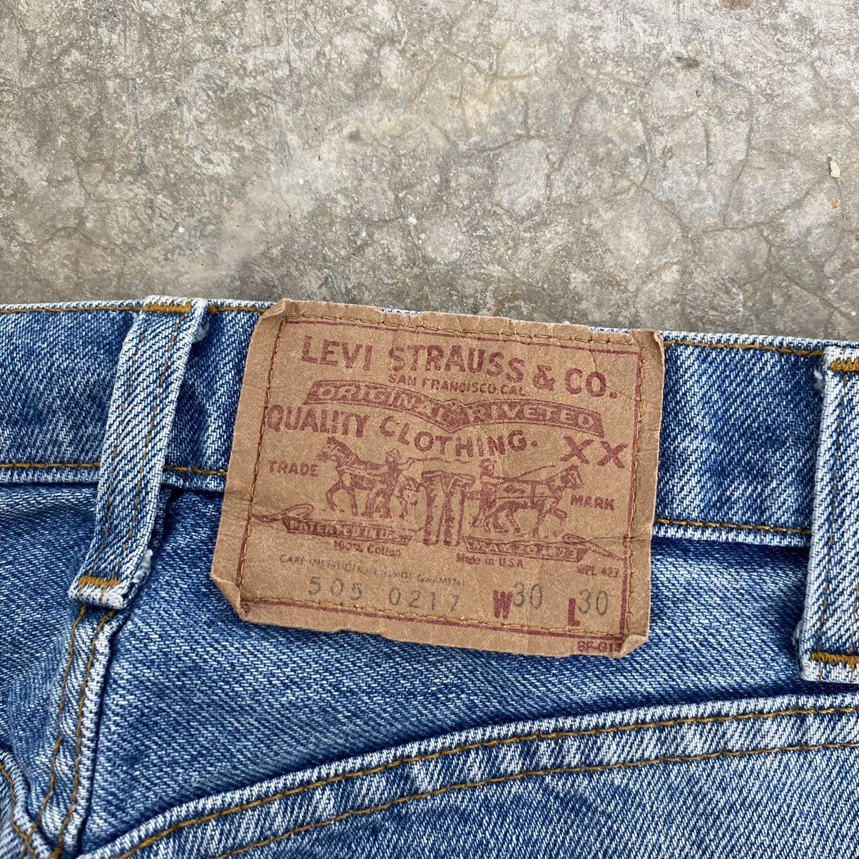 Levi's Size 28x28 Vintage 80’s Levi’s 505 Faded Blue Denim Jeans Size US 28 / EU 44 - 19 Thumbnail