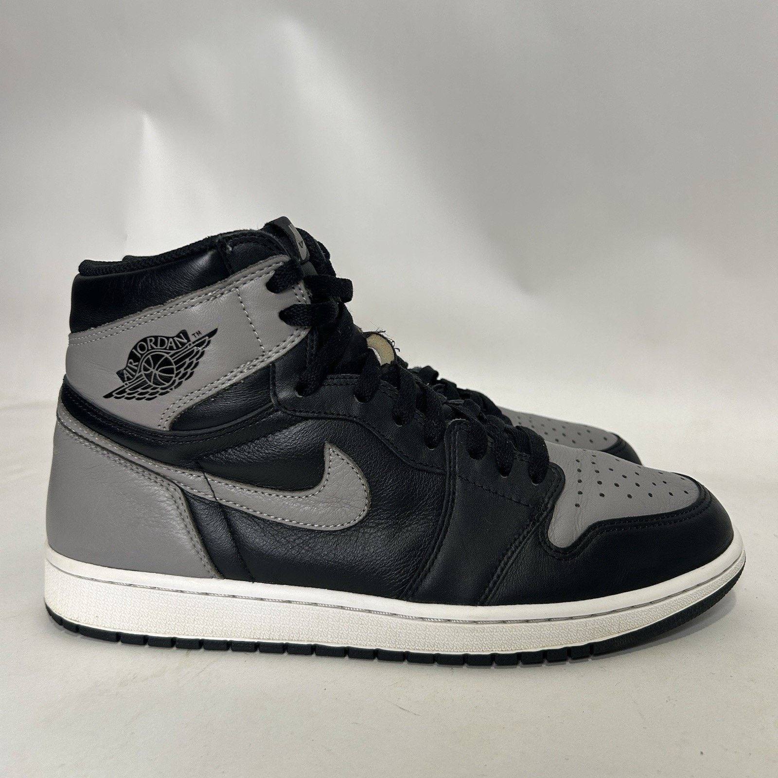 Jordan Brand Nike Air Jordan 1 Retro High OG “Shadow” (2018) Size US 11.5 / EU 44-45 - 4 Thumbnail