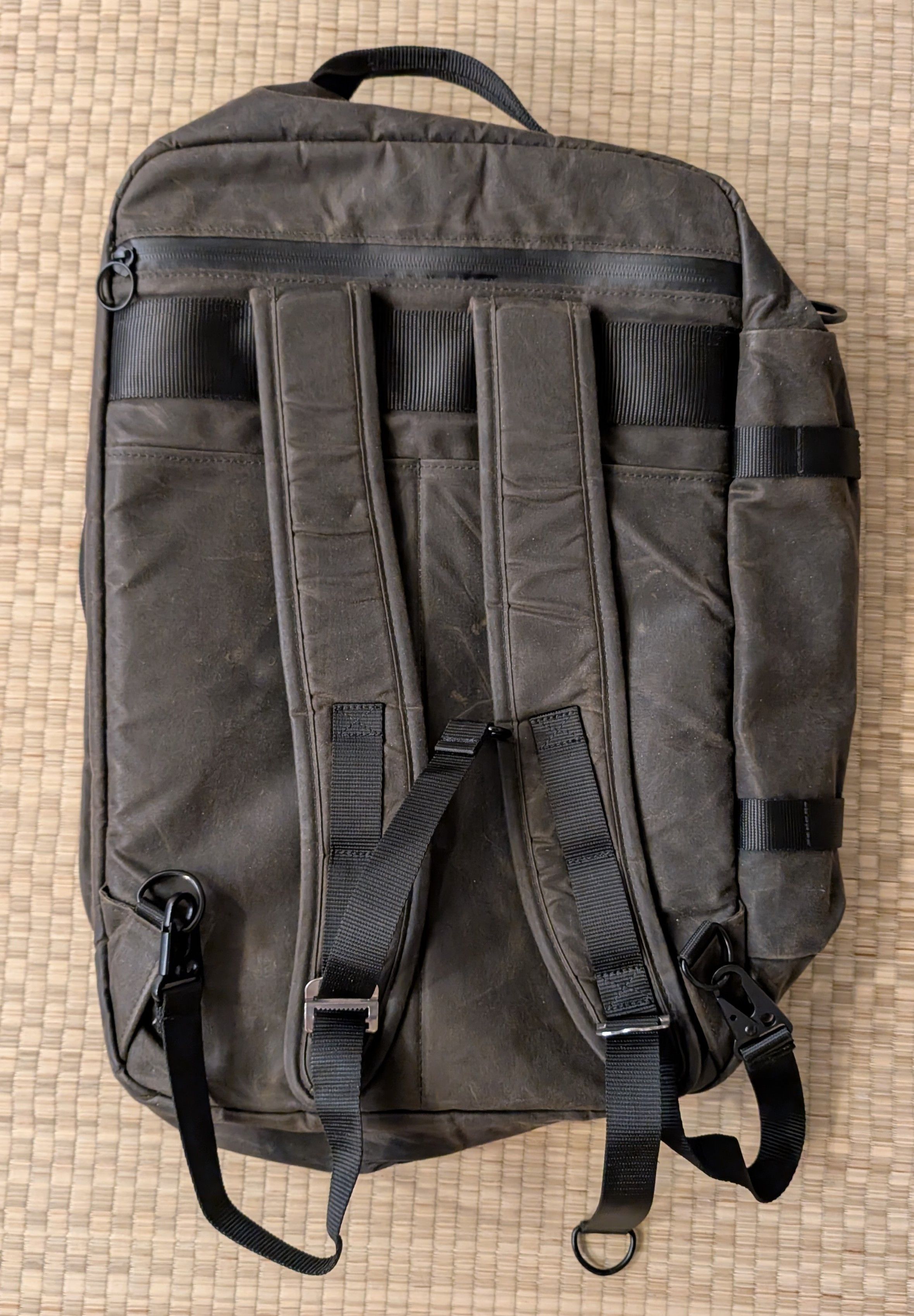 Designer ONE OF A KIND Trakke Storr Wet Wax Backpack Made in Scotland Size ONE SIZE - 2 Thumbnail
