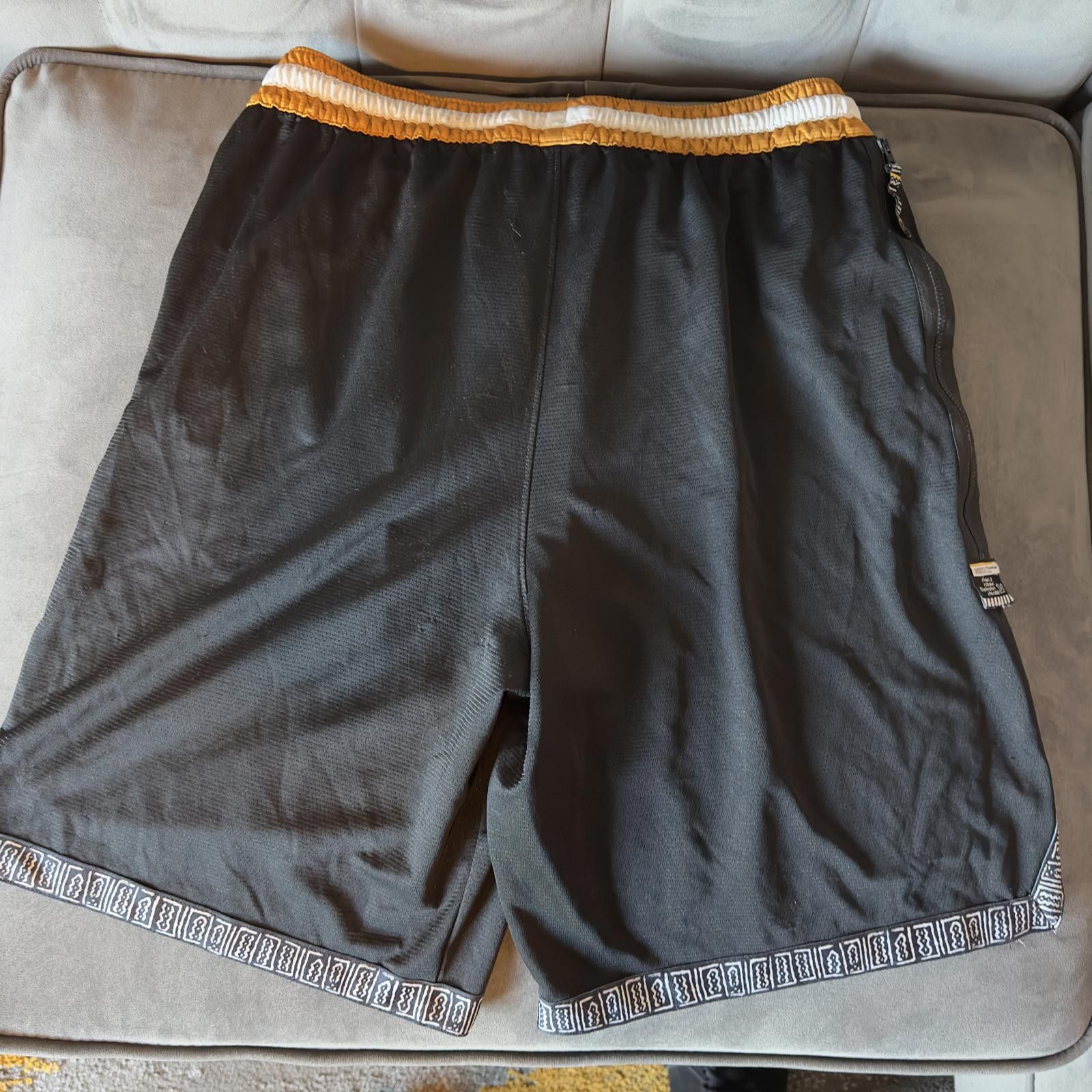 Nike Nike Men's Black & Gold Shorts - DNA Global Exploration Size US 34 / EU 50 - 6 Thumbnail