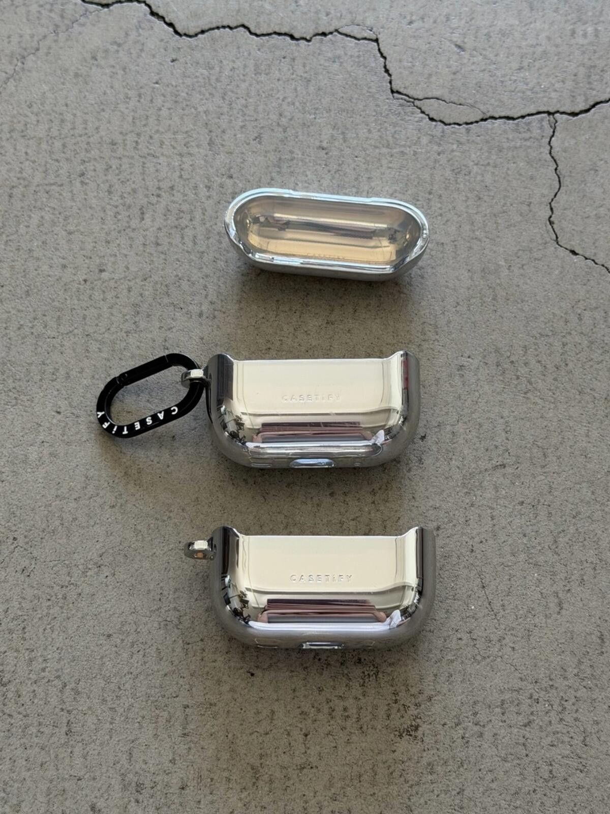 Other CASETiFY / AirPods Pro 1st Gen Case Bundle / Chrome Size ONE SIZE - 4 Thumbnail