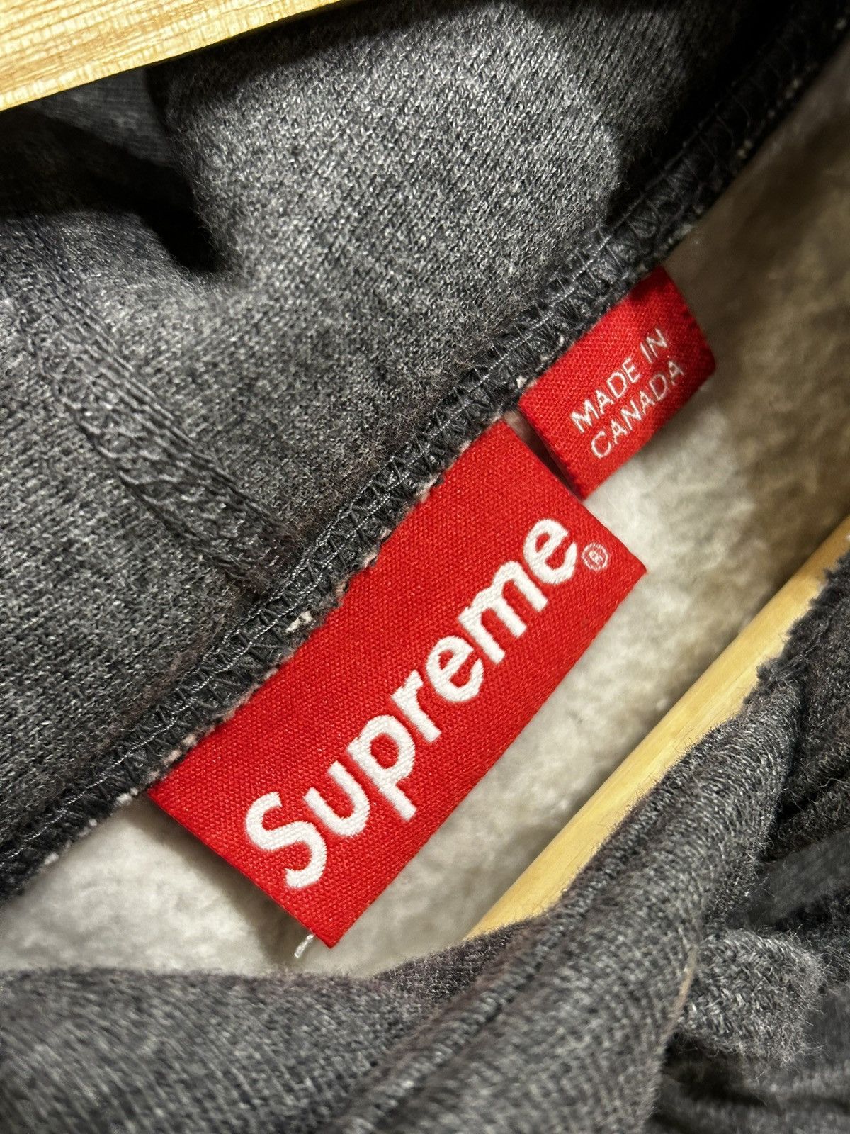 Supreme Supreme Box Logo Dark Grey Size US XL / EU 56 / 4 - 3 Thumbnail