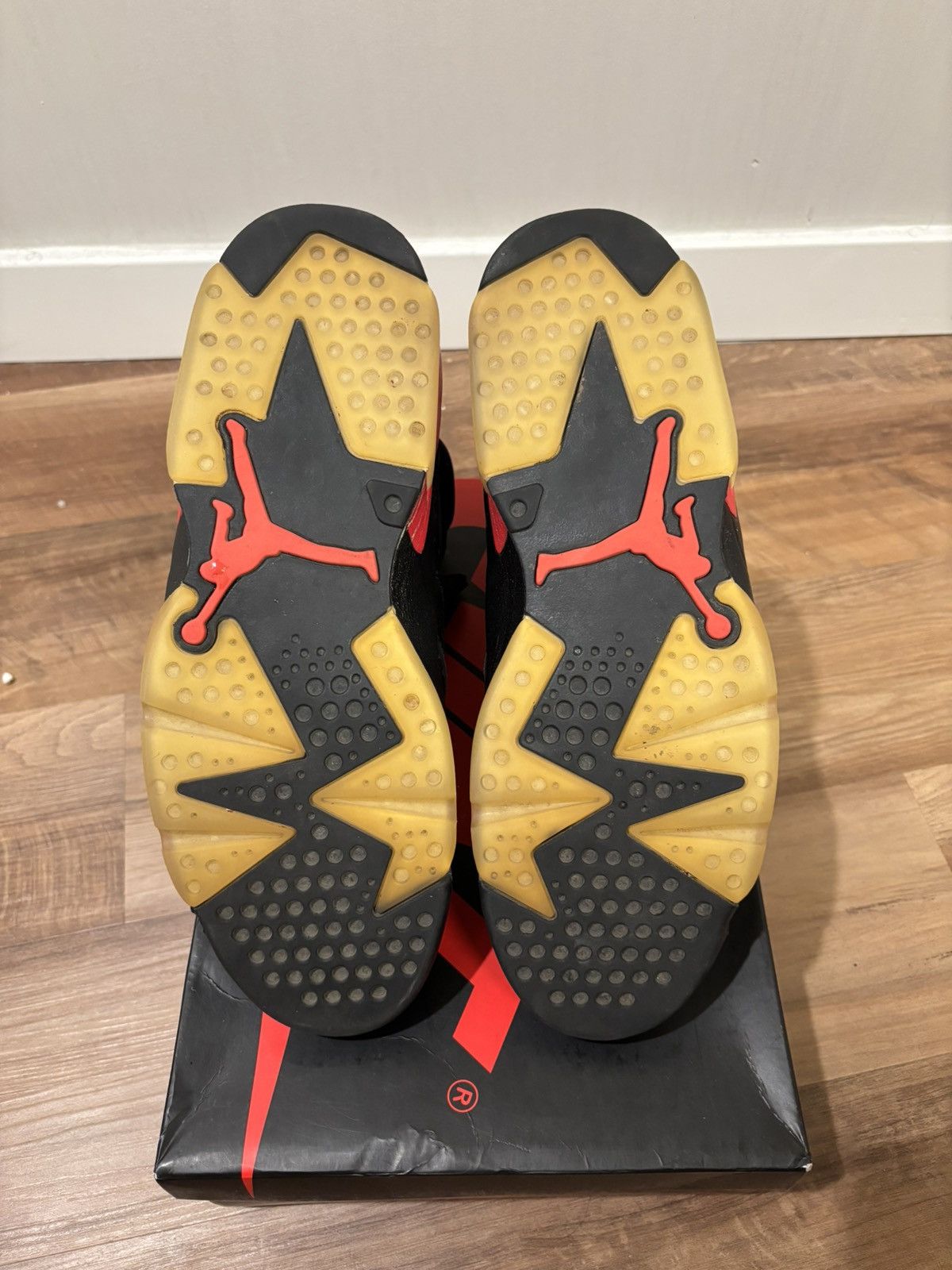 Jordan Brand Air jordan 6 infared 2010 Size US 12 / EU 45 - 8 Thumbnail