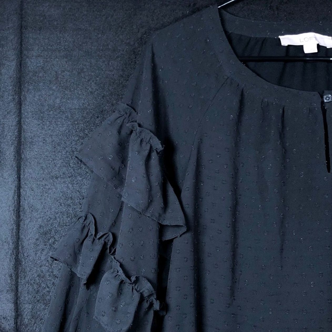 Ann Taylor LOFT Womens Blouse Black Key Hole Front Lined Ruffle Long Sleeves XL Size XL / US 12-14 / IT 48-50 - 4 Thumbnail