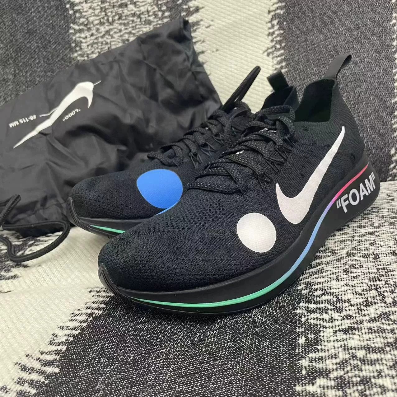 Jordan Brand Jordan Brand ZOOM Cotton Black Lowtop Sneakers 8 Men Size US 8 / EU 41 - 1 Thumbnail