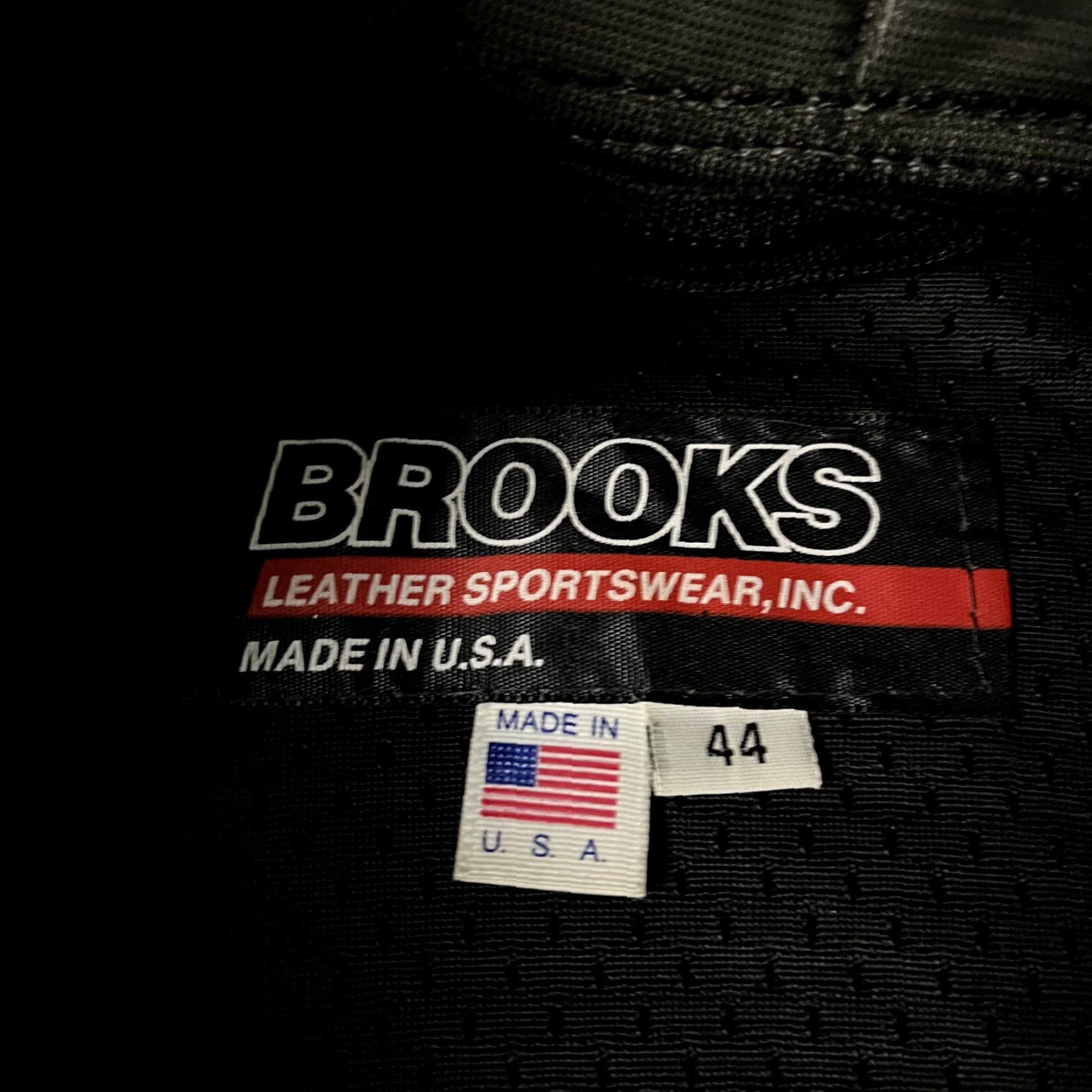 Brooks VINTAGE Brooks Jacket Men Size 44 Black Leather Motorcycle Biker Removable Lining Size US S / EU 44-46 / 1 - 4 Thumbnail
