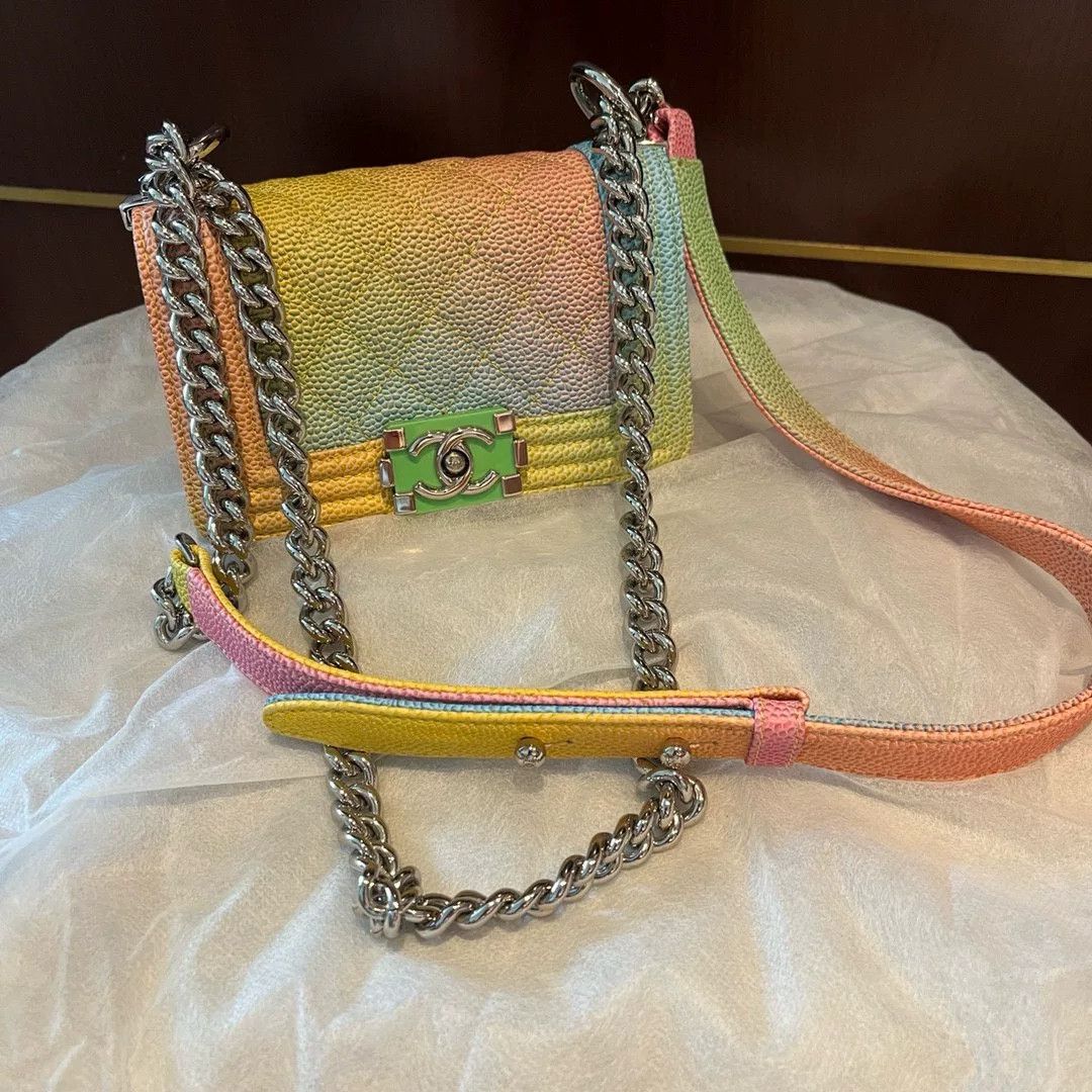 Chanel Pre-loved Bag Very good condition Size ONE SIZE - 1 Thumbnail