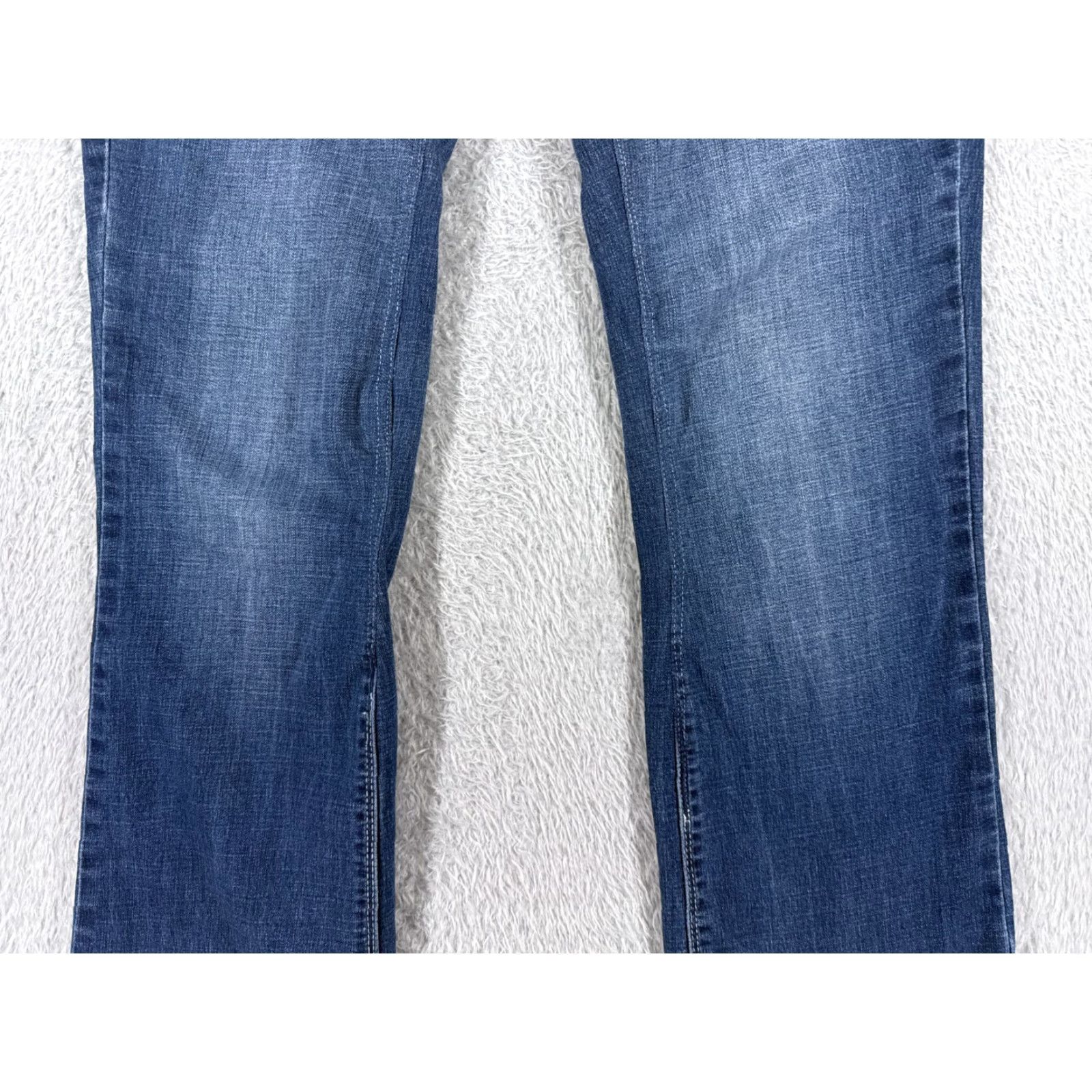 Vintage Maurices Jeans Women 9 Blue Denim Flared Low Rise 31x32 Cotton 5-Pocket Zipper Embellished Distressed Denim Jeans Women's Vintage No Size 30" / US 8 / IT 44 - 3 Thumbnail