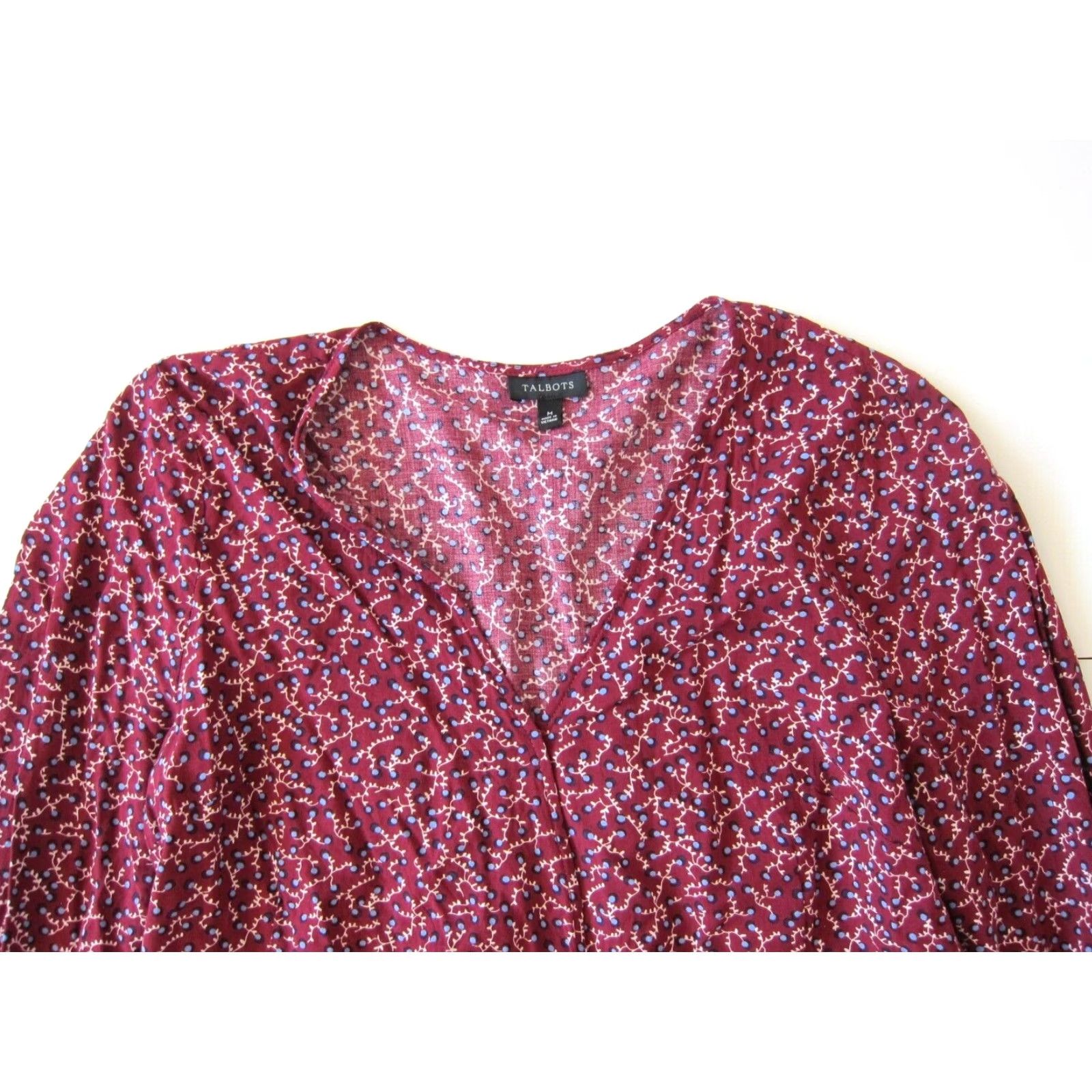 Talbots Talbot's Blouse Floral Long Sleeve V-Neck Wrap Rayon Talbot's White Red Blue Floral Blouse Medium Womens Size L / US 10 / IT 46 - 6 Thumbnail