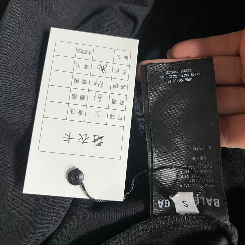 Balenciaga Balenciaga latest black classic logo letter embroidered per Size US L / EU 52-54 / 3 - 6 Thumbnail