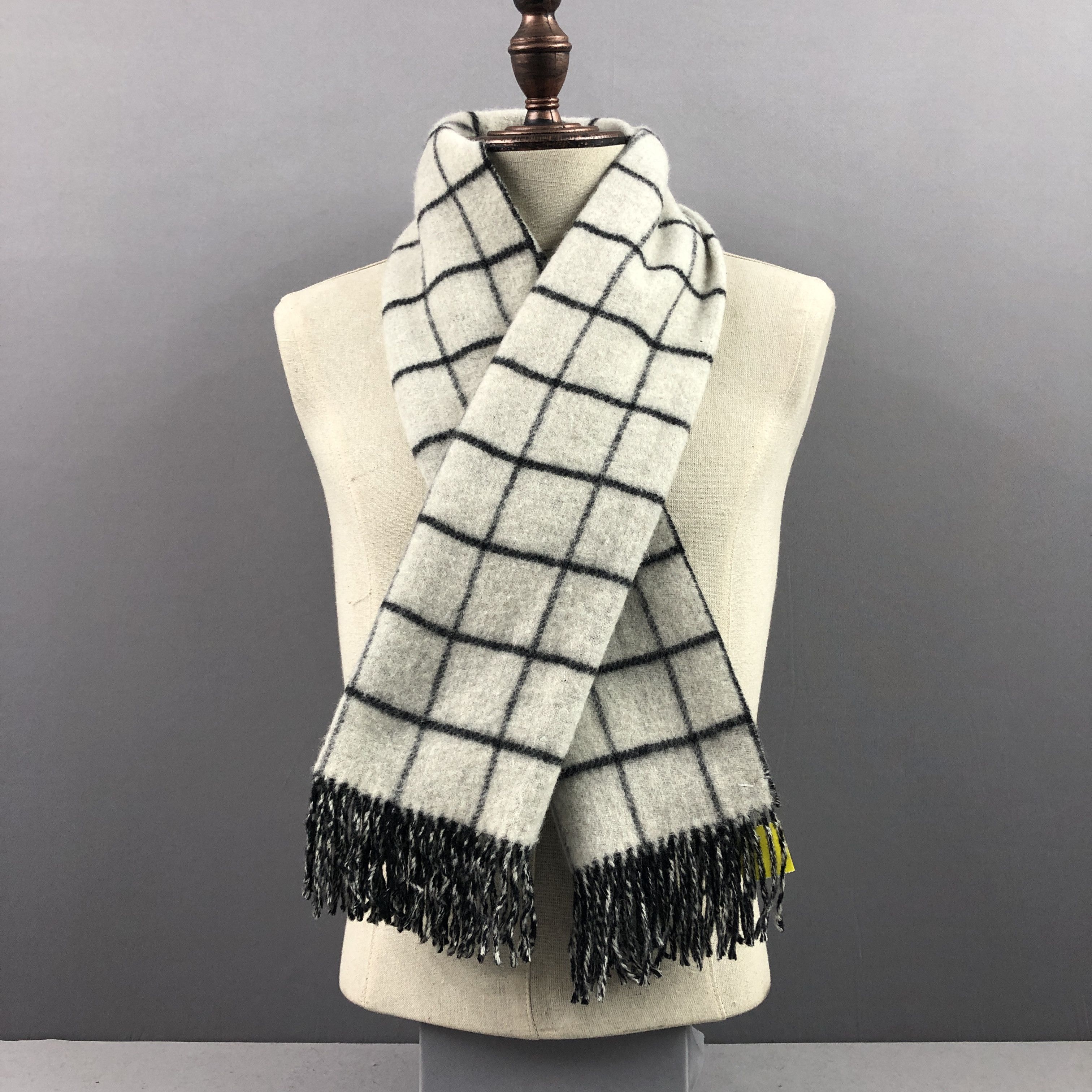 Japanese Brand Vintage Vivienne Westwood Scarf Muffler Orbs Wool Scarves. Size ONE SIZE - 3 Thumbnail
