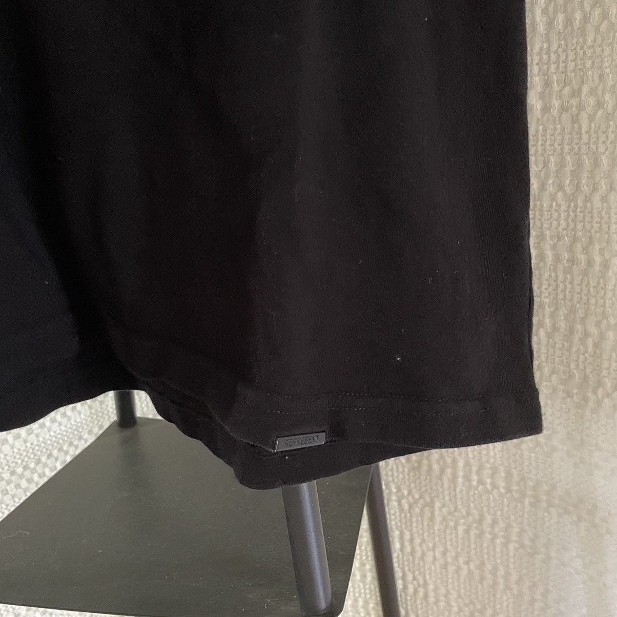 Represent Clo. SHARK PRINT T SHIRT Size US L / EU 52-54 / 3 - 5 Thumbnail
