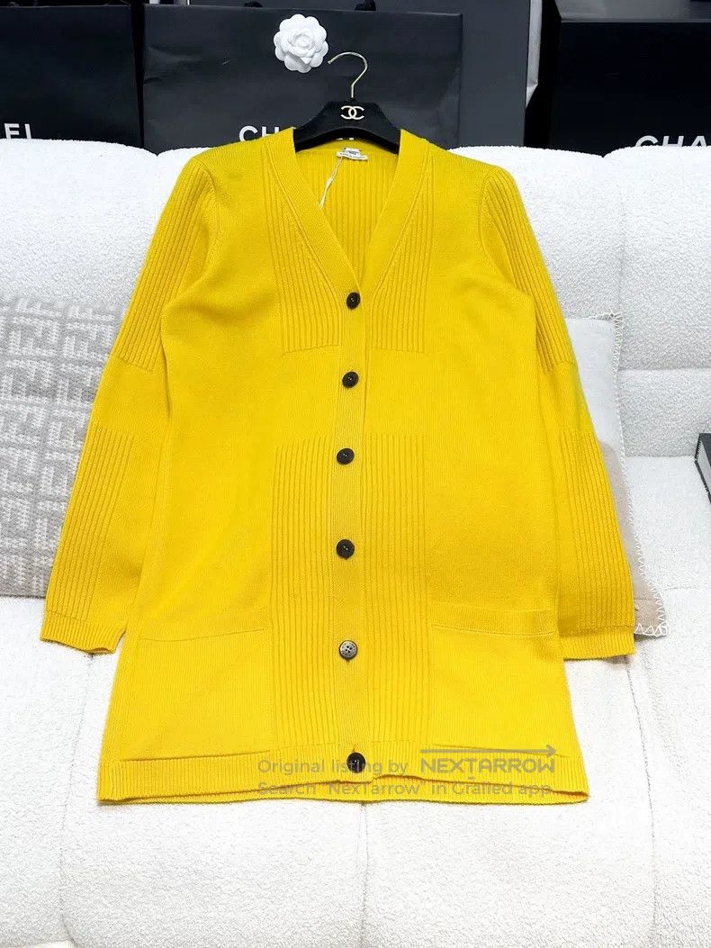 Hermes Hermes Yellow Cashmere Knit Cardigan Jacket Size XS / US 0-2 / IT 36-38 - 1 Thumbnail