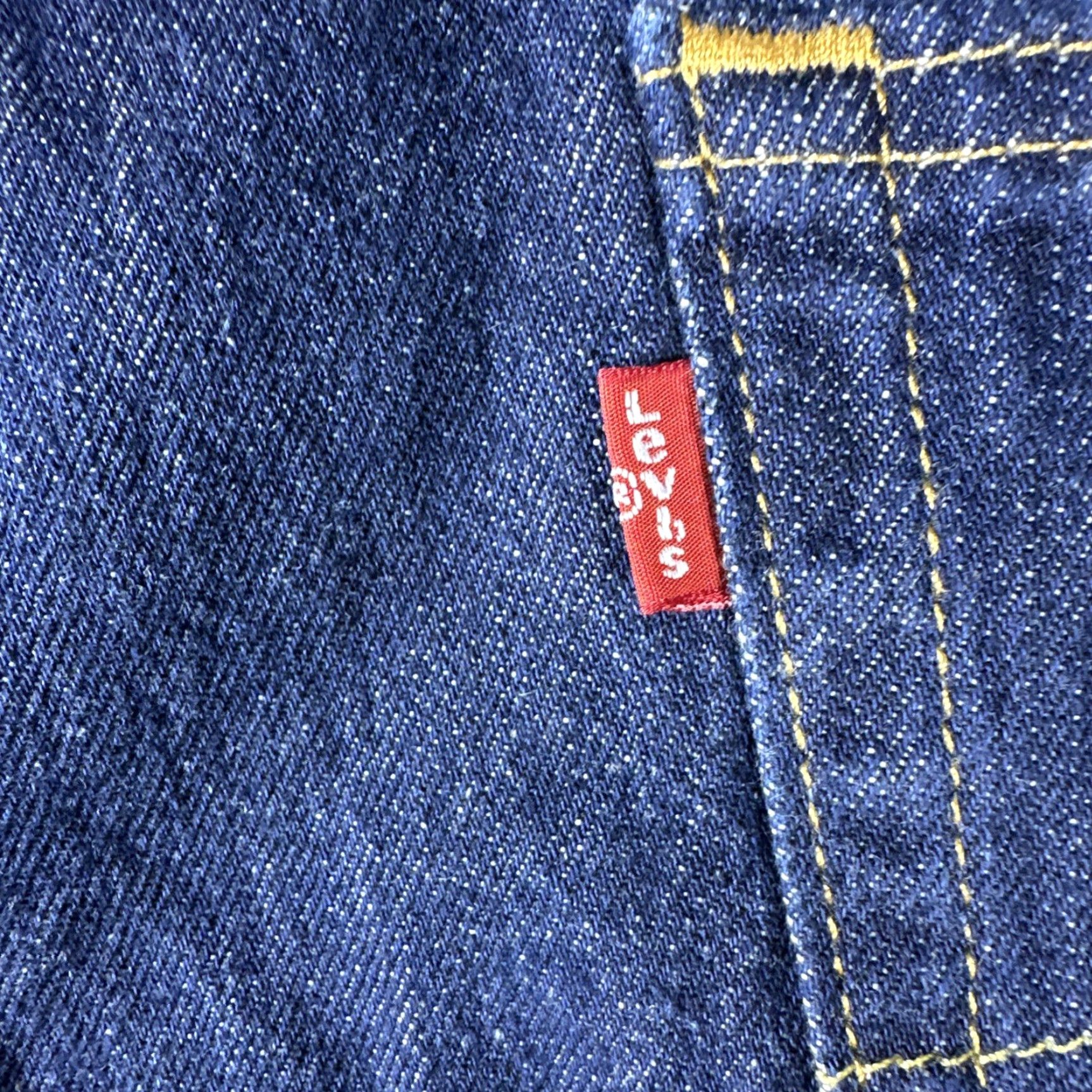Levi's Levi's Jeans Shorts Bermuda 42 Men Dark Wash 12" Inseam Relaxed 5-Pocket Denim Logo Jeans Jorts Size US 42 / EU 58 - 4 Thumbnail