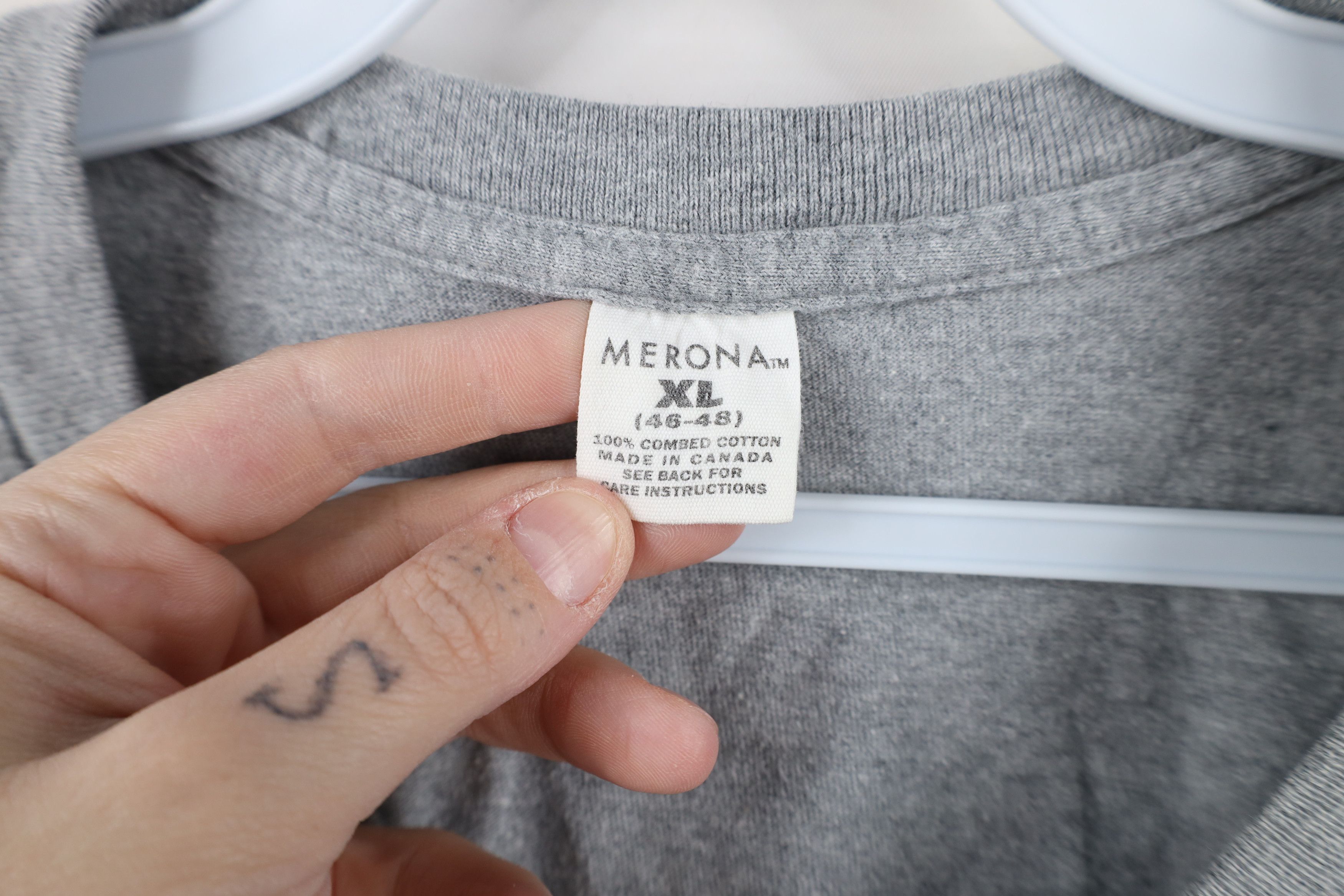 Vintage Vintage 90s Streetwear Heavyweight T-Shirt Gray Cotton Size US XL / EU 56 / 4 - 8 Thumbnail