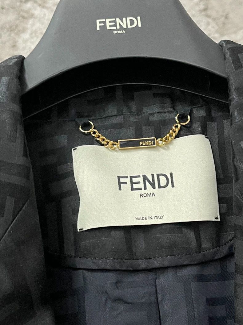 Fendi Fendi All Over Logo DoubleBreasted Blazer Size US M / EU 48-50 / 2 - 6 Thumbnail