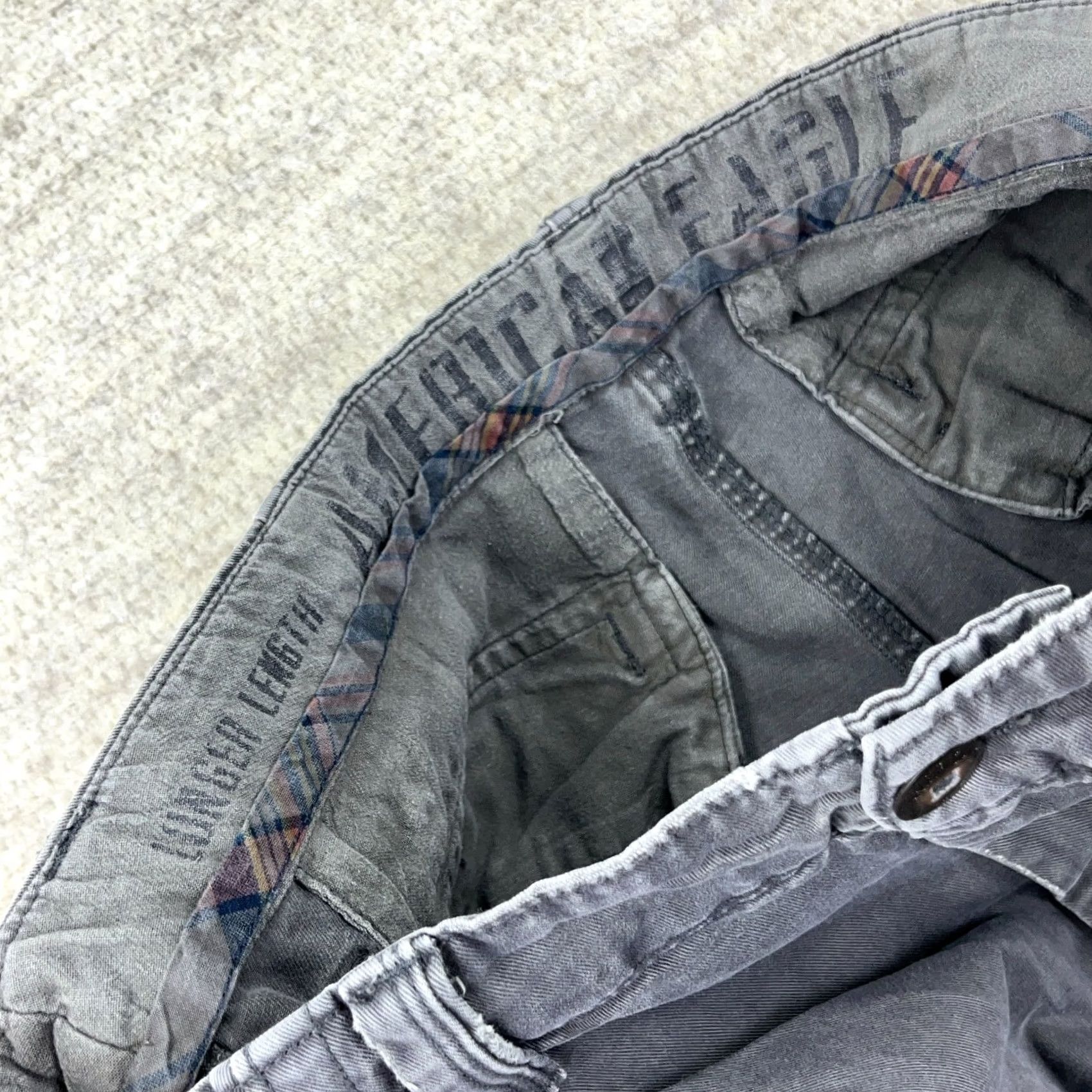 American Eagle Outfitters VINTAGE American Eagle Shorts Men 34 Gray Y2K Chino Loose Baggy Faded Skate Size US 34 / EU 50 - 7 Thumbnail