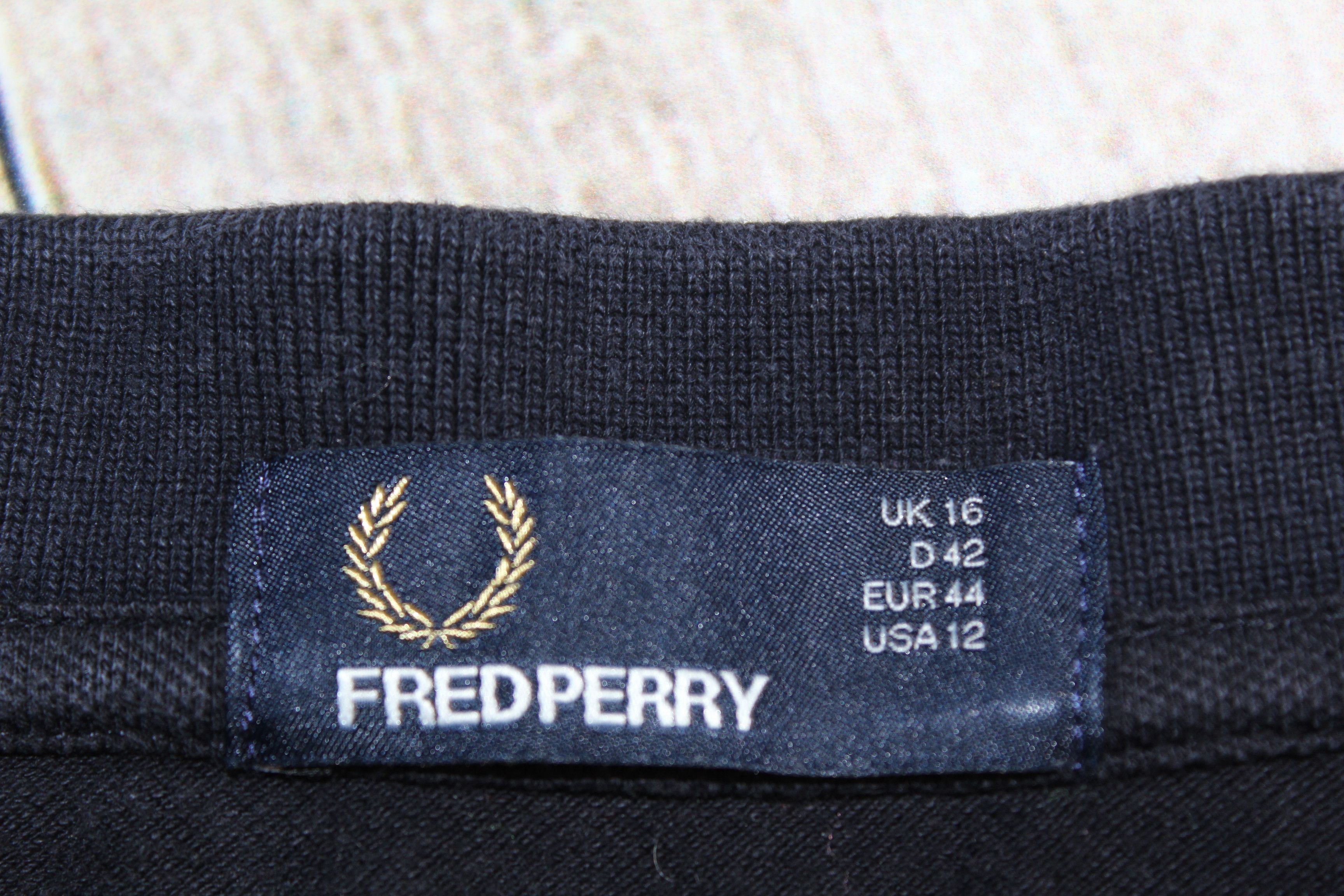 Fred Perry Women's FRED PERRY Short Sleeve Blue Polo Shirt Size L / US 10 / IT 46 - 7 Thumbnail
