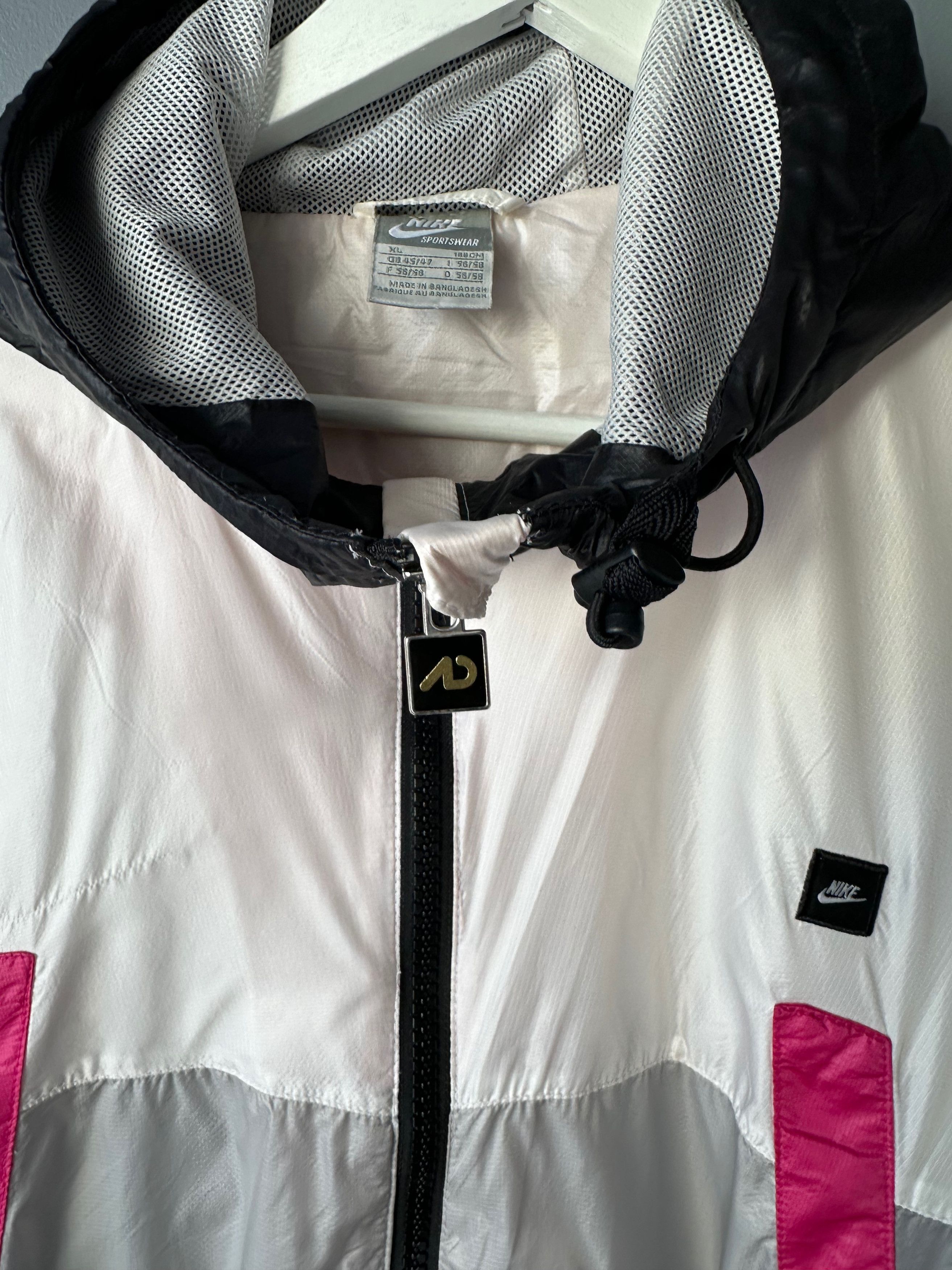 Nike Nike AD Windrunner Light Hooded Jacket Winbreaker Size US XL / EU 56 / 4 - 9 Thumbnail