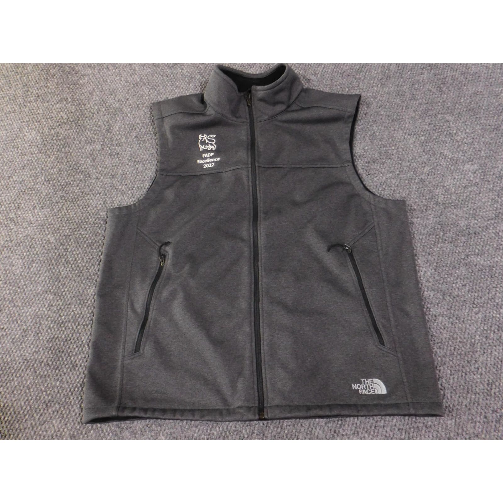 The North Face The North Face Vest Mens XL Gray Soft Shell Full Zip Embroidered FADP 2022 Size US XL / EU 56 / 4 - 3 Thumbnail