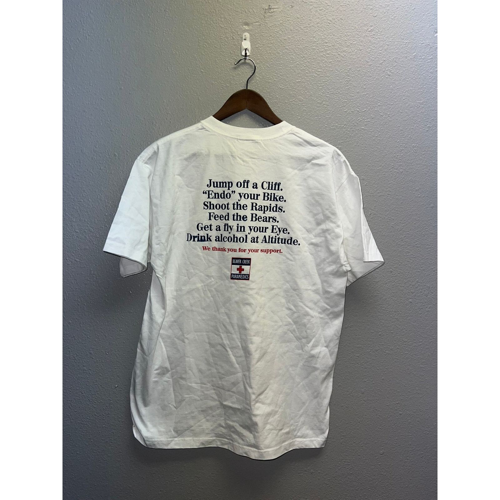 Jerzees Vintage Beaver Creek Shirt Paramedics Medic Humor Joke 90s M Size US M / EU 48-50 / 2 - 4 Thumbnail