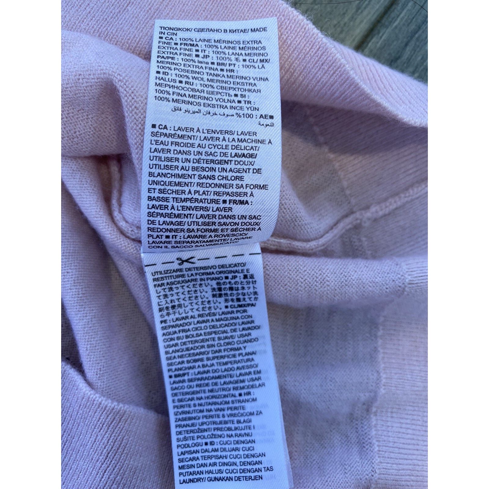 Banana Republic Banana Republic Sweater 100% merino wool pink Small A000237 Size S / US 4 / IT 40 - 6 Thumbnail