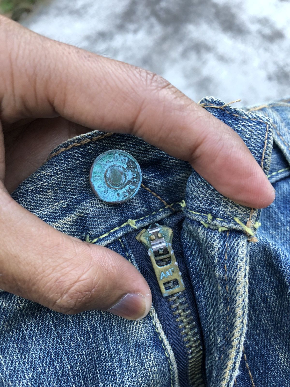 Abercrombie & Fitch PAINTED DISTRESSED DENIM BY ABERCROMBIE Size US 35 - 6 Thumbnail