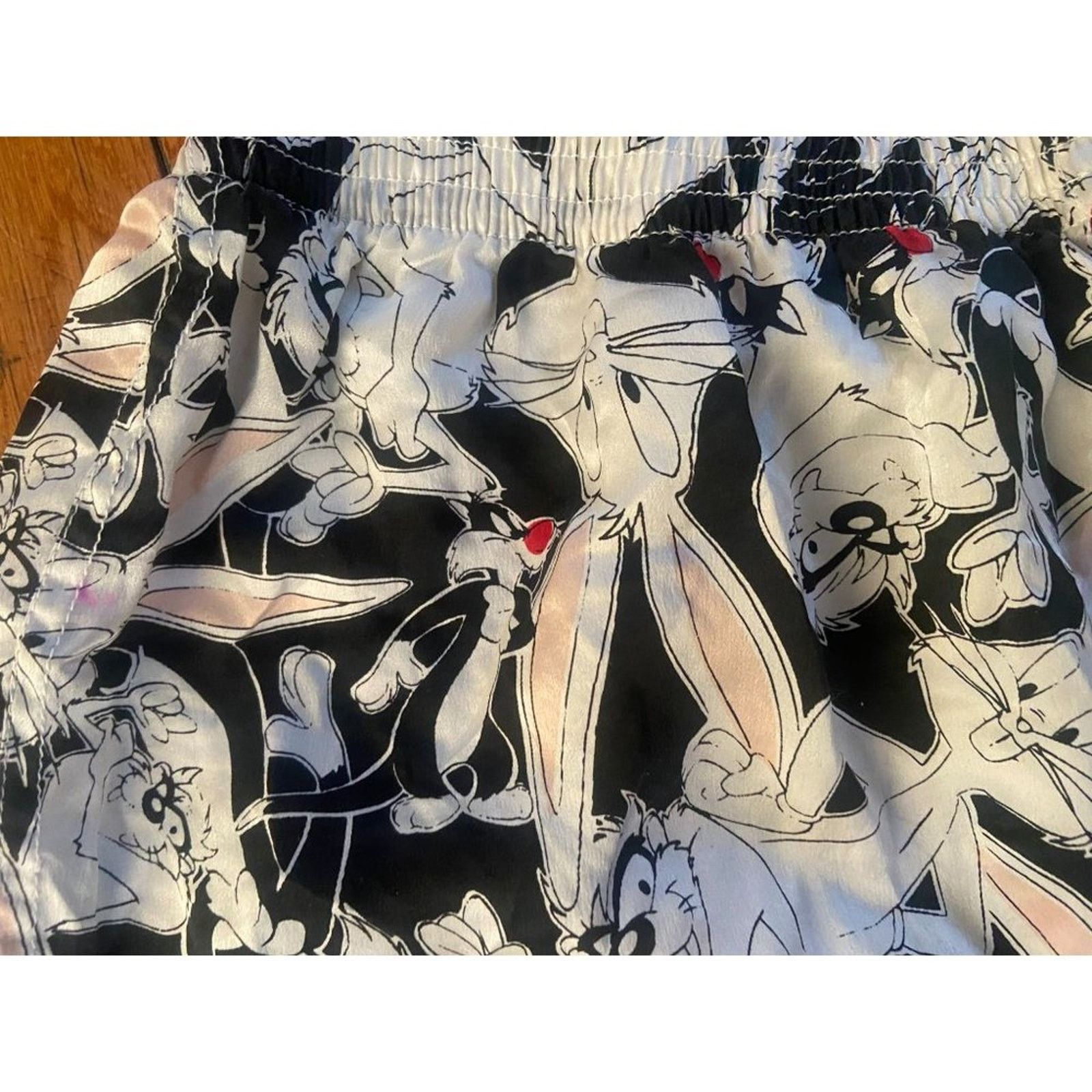 Disney Mens Medium Looney Tunes Bugs Bunny 100% Silk Pajama Shorts Size US 34 / EU 50 - 2 Thumbnail
