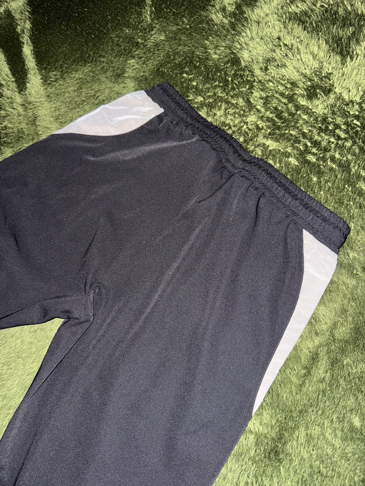 Heliot Emil [50] HELIOT EMIL Rubber Strap nylon blended Track Pants Size US 36 / EU 52 - 9 Thumbnail