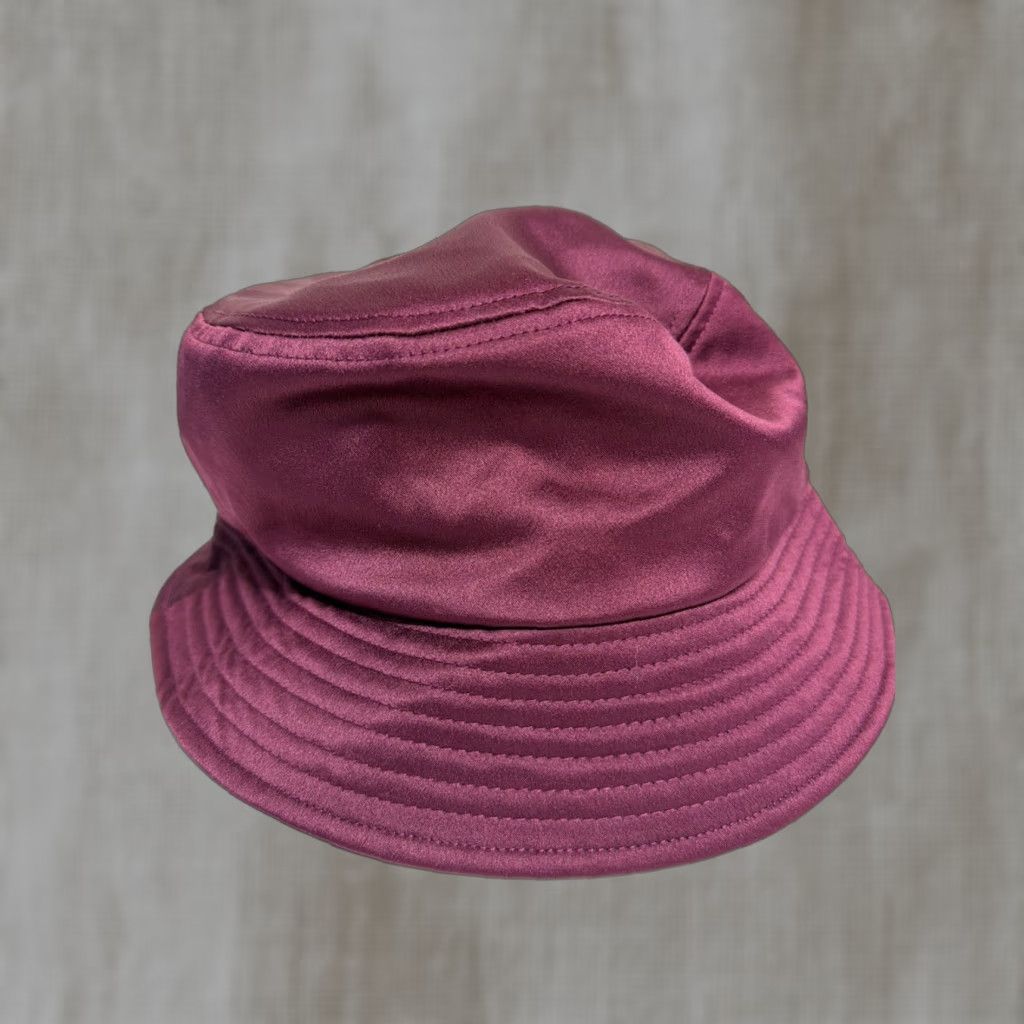 Vintage Aerie Polyester Bucket Hat Burgundy Womens One Size Red Bucket Hat Women One Size IDENTIFIED by Aerie Size ONE SIZE - 1 Thumbnail