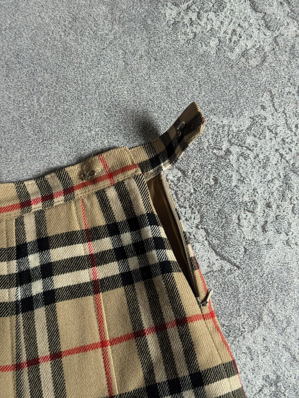 Burberry × Vintage Burberry nova check Chekered long skirt casual Burberrys 90s Size 25" / US 0 / IT 36 - 15 Thumbnail