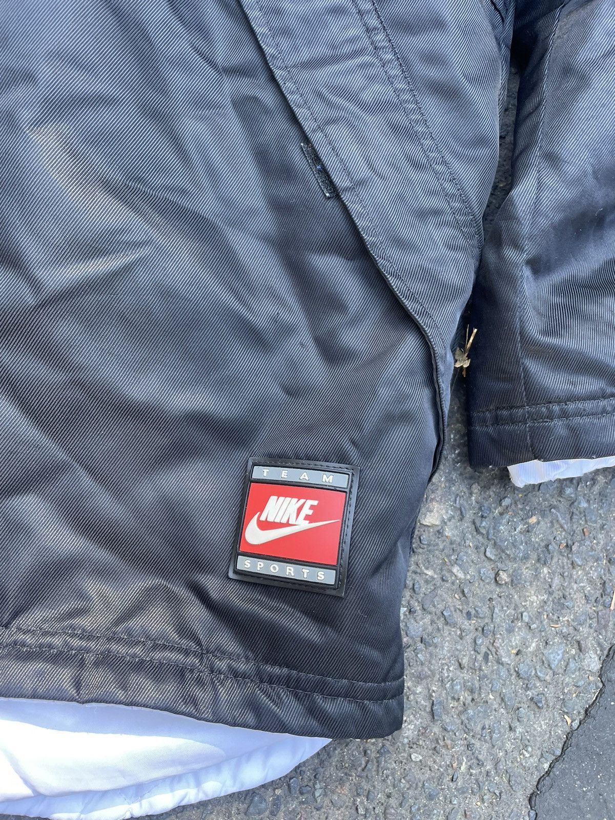 Nike × Vintage Vintage Black Nike Jacket (Size L) Size US XL / EU 56 / 4 - 5 Thumbnail