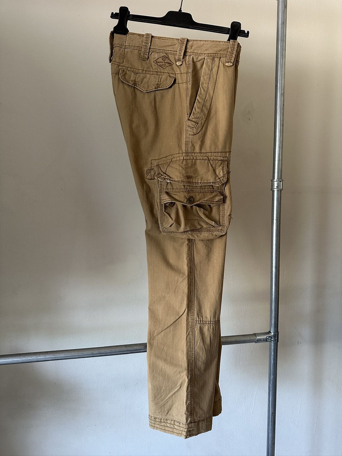 Polo Ralph Lauren 2000s Polo Ralph Lauren Multipocket Cargo Pant Size US 31 - 14 Thumbnail