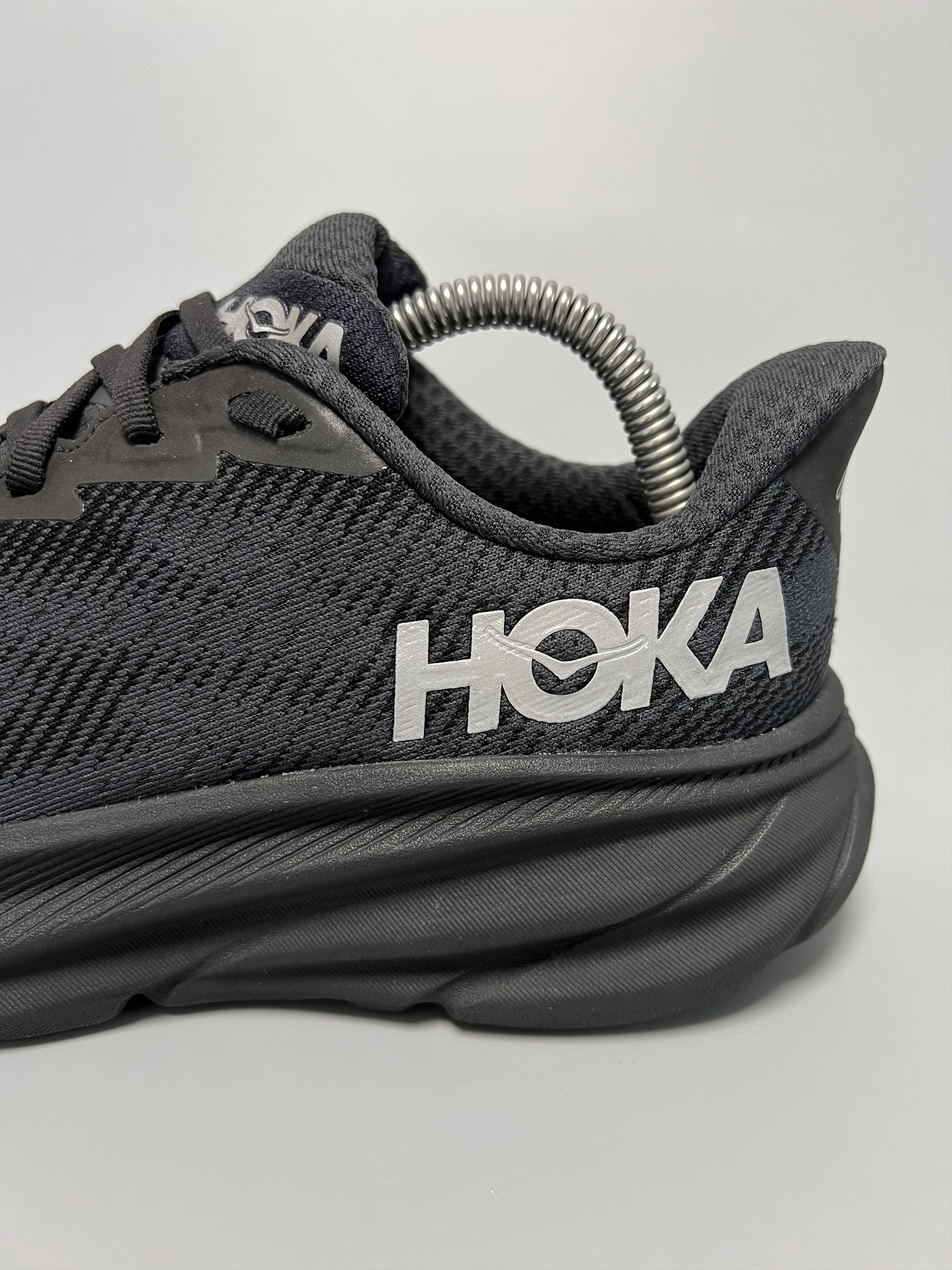 Goretex 7B Hoka One One Clifton 9 GTX Women’s Running Shoes Size US 7 / IT 37 - 9 Thumbnail