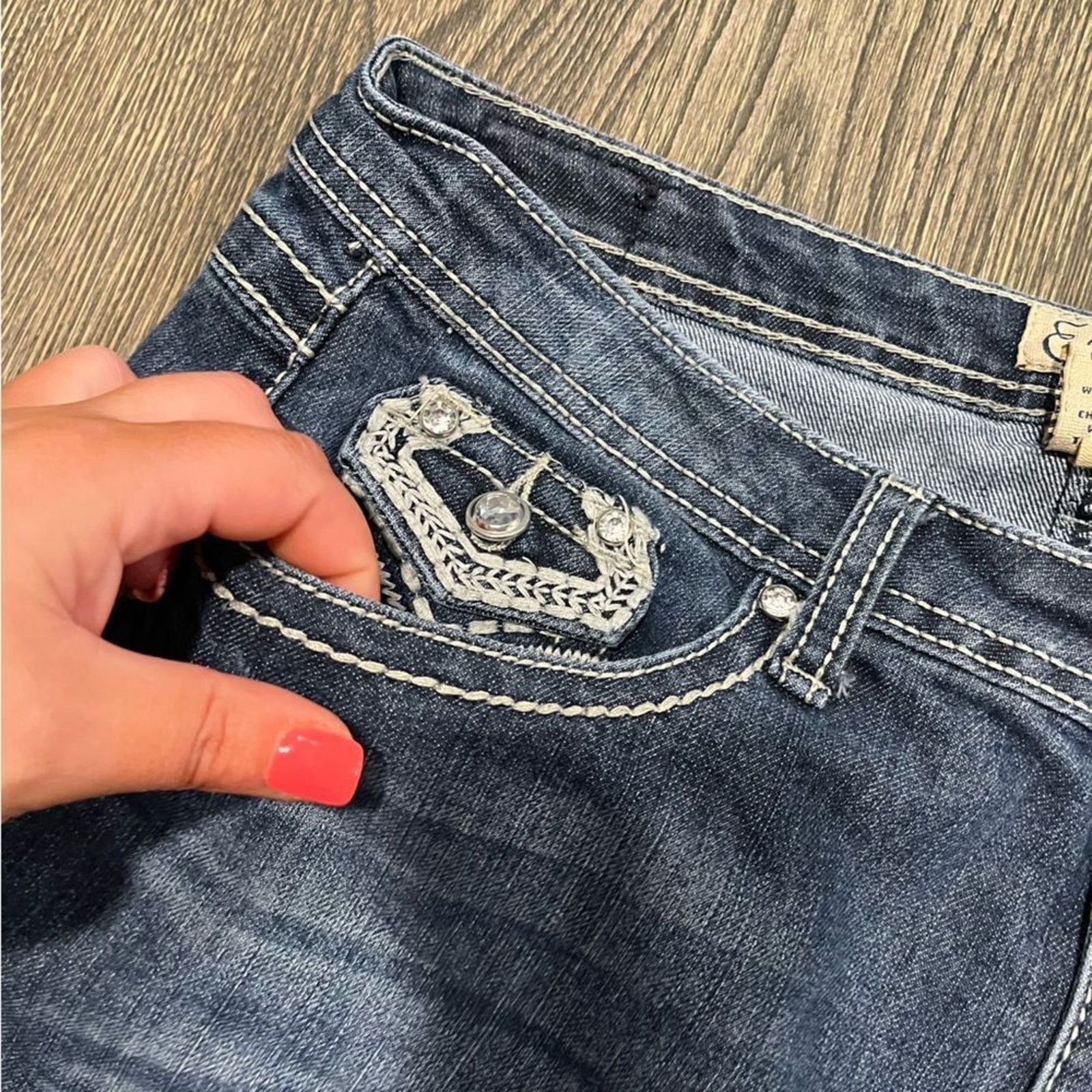 Earl Jeans Earl Jean Straight Jeans Mid-Rise Beaded Embellished Sz 12 Size 34" / US 12 / IT 48 - 4 Thumbnail