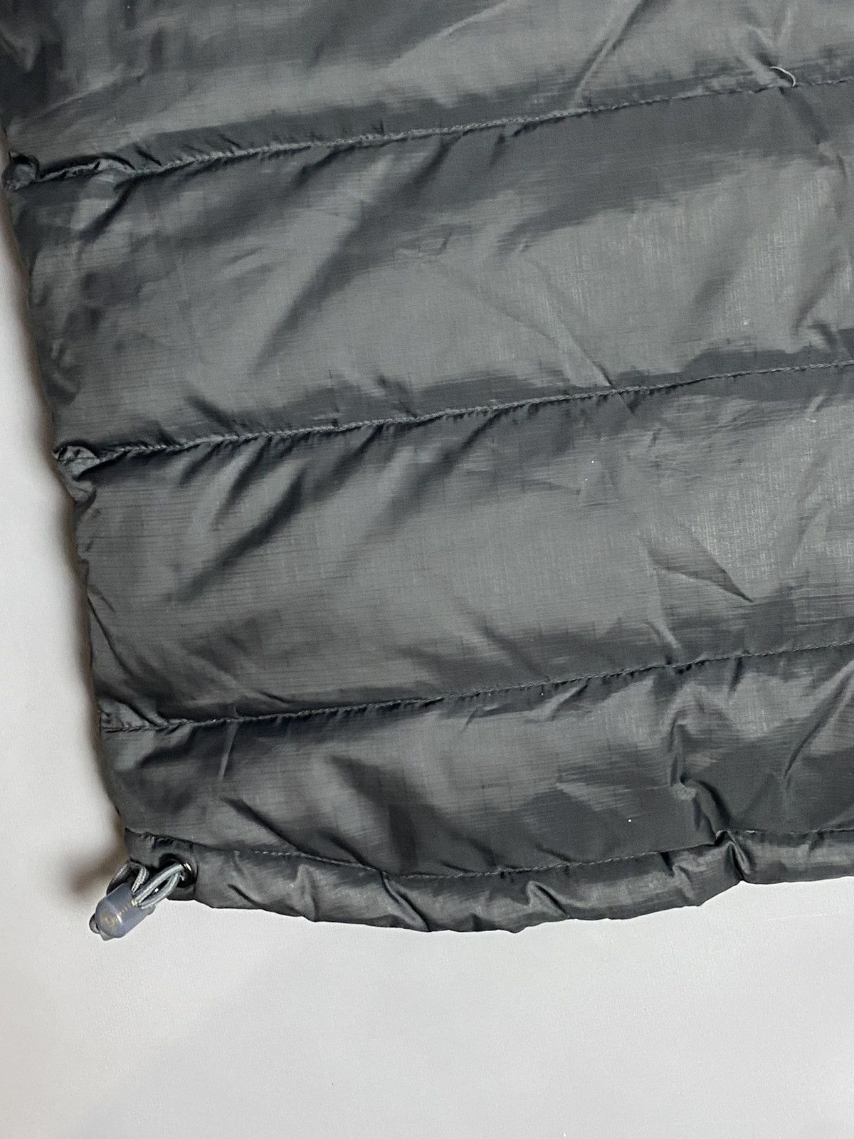 Nike Vintage 00s Nike ACG Down Reversible Black Vest Puffer L Size US L / EU 52-54 / 3 - 20 Thumbnail