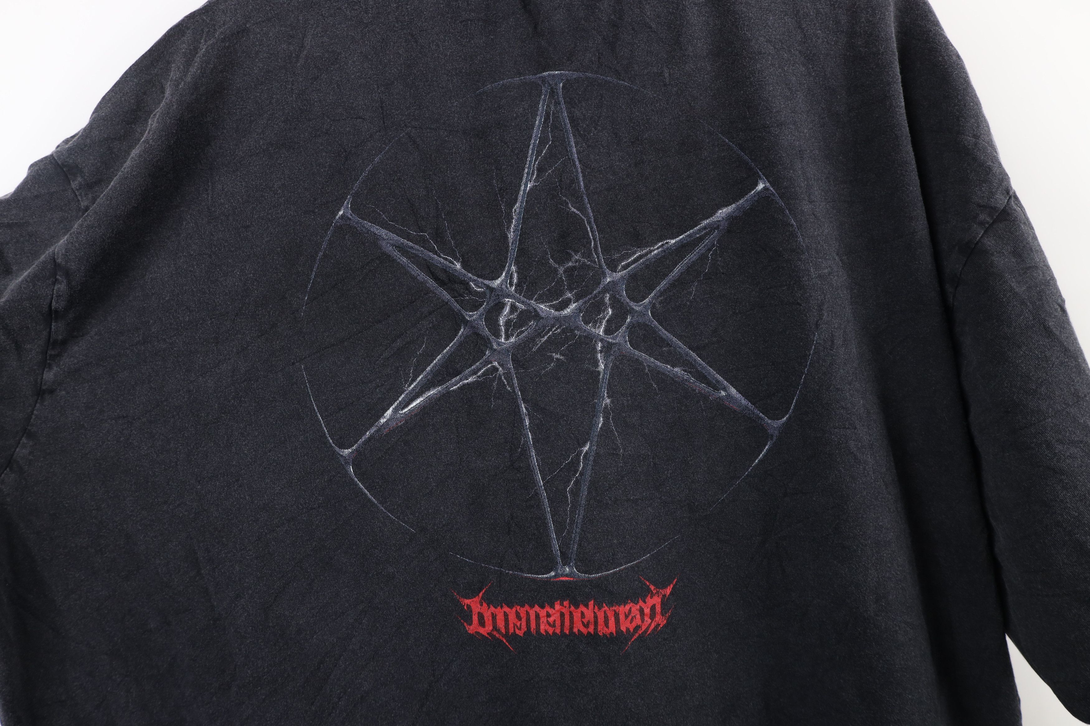 Vintage Vintage Thorn Crown Bring Me the Horizon Band T-Shirt Black Size US XXL / EU 58 / 5 - 6 Thumbnail