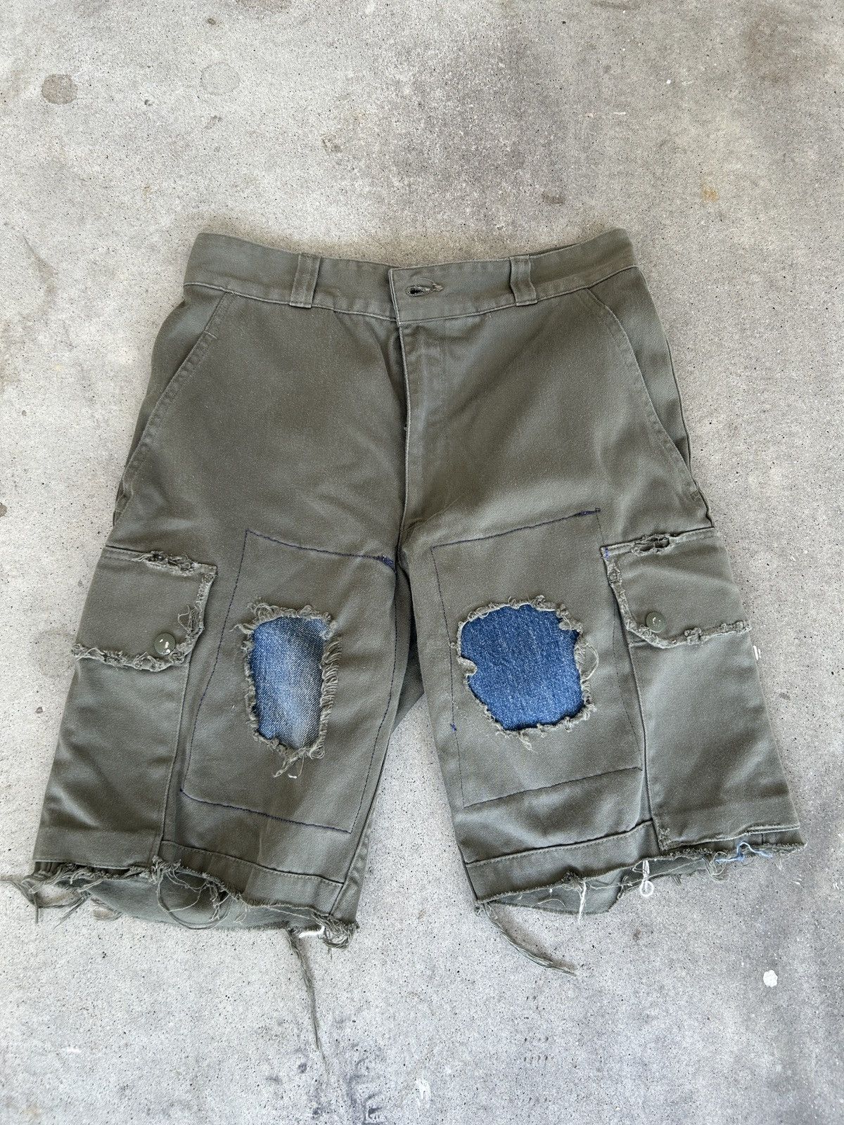 Vintage Distressed Custom Cargo Shorts Olive Green Size US 29 - 1 Thumbnail